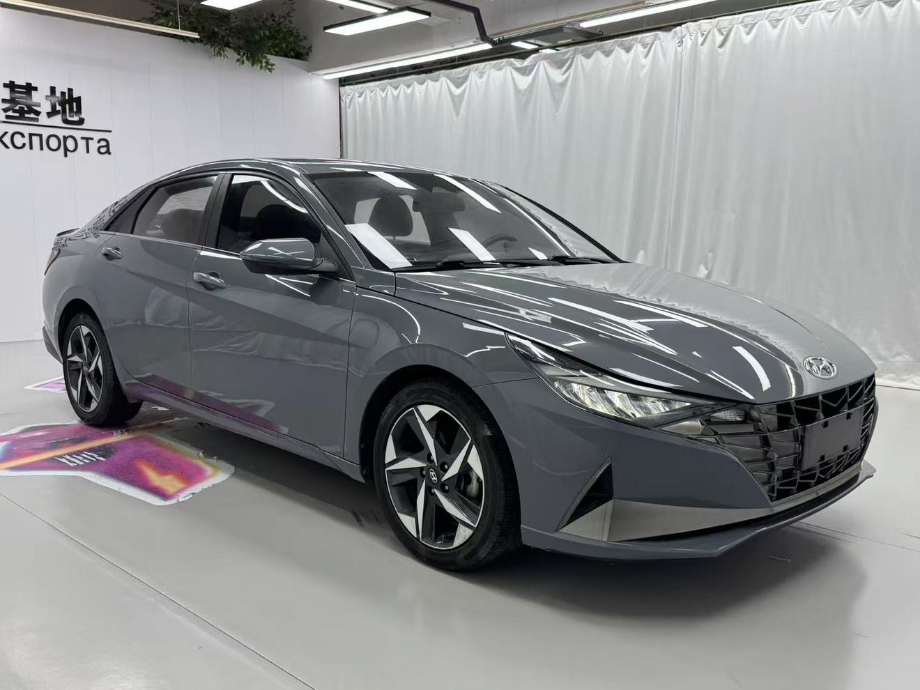 Hyundai Elantra 2022, фото 3