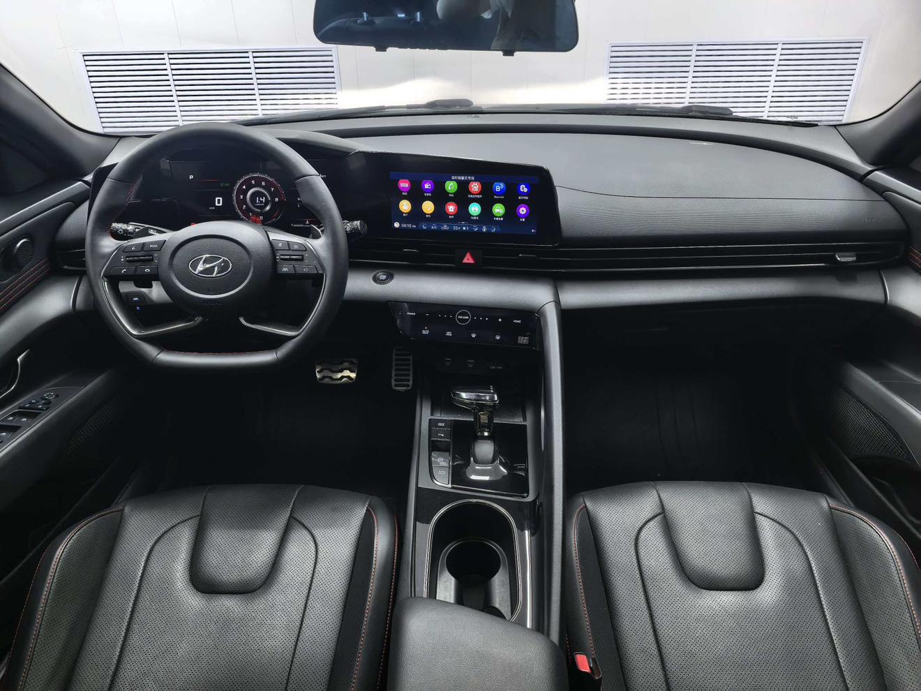 Hyundai Elantra 2022, фото 8