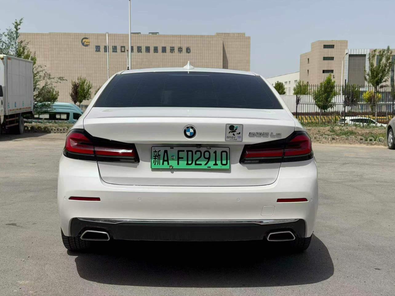 BMW 5 2021, фото 8