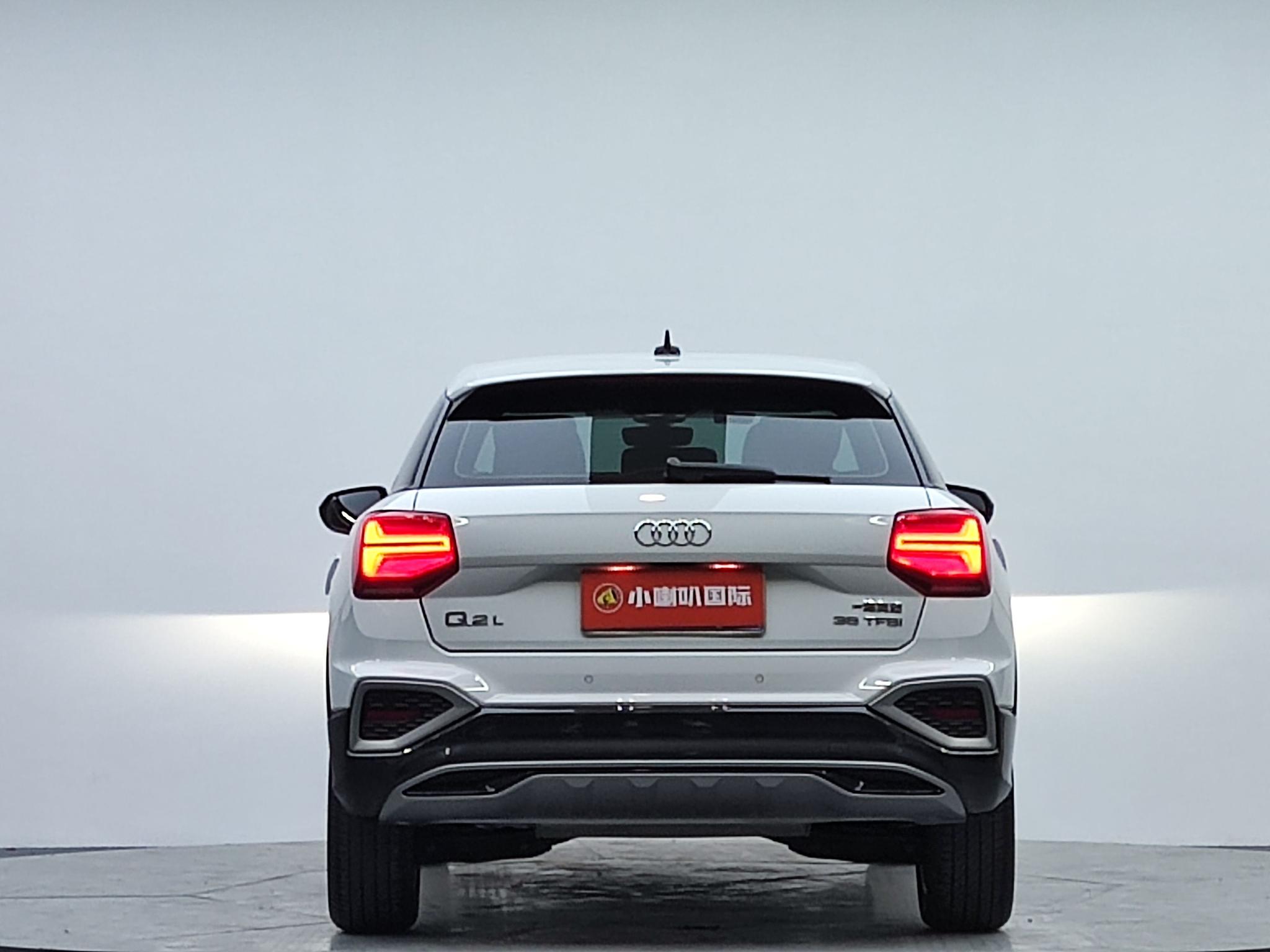 Audi Q2L 2022, фото 7