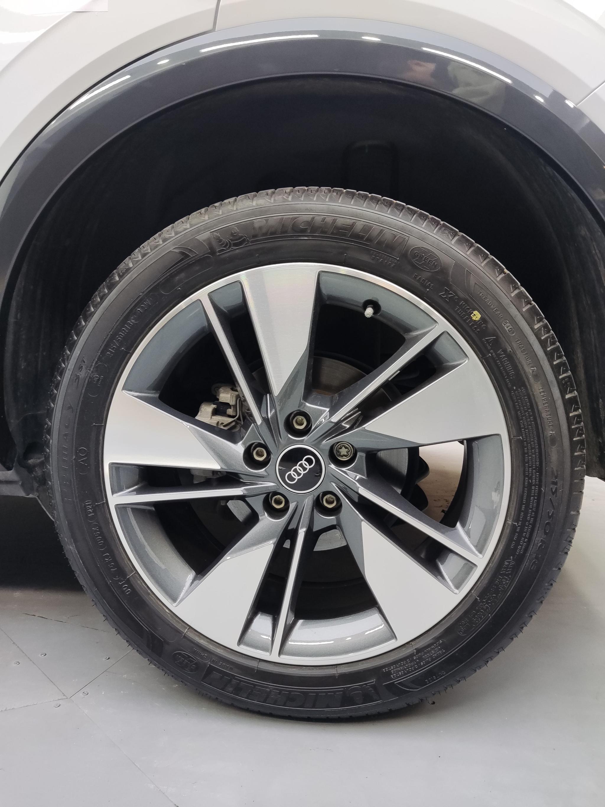 Audi Q2L 2022, фото 12