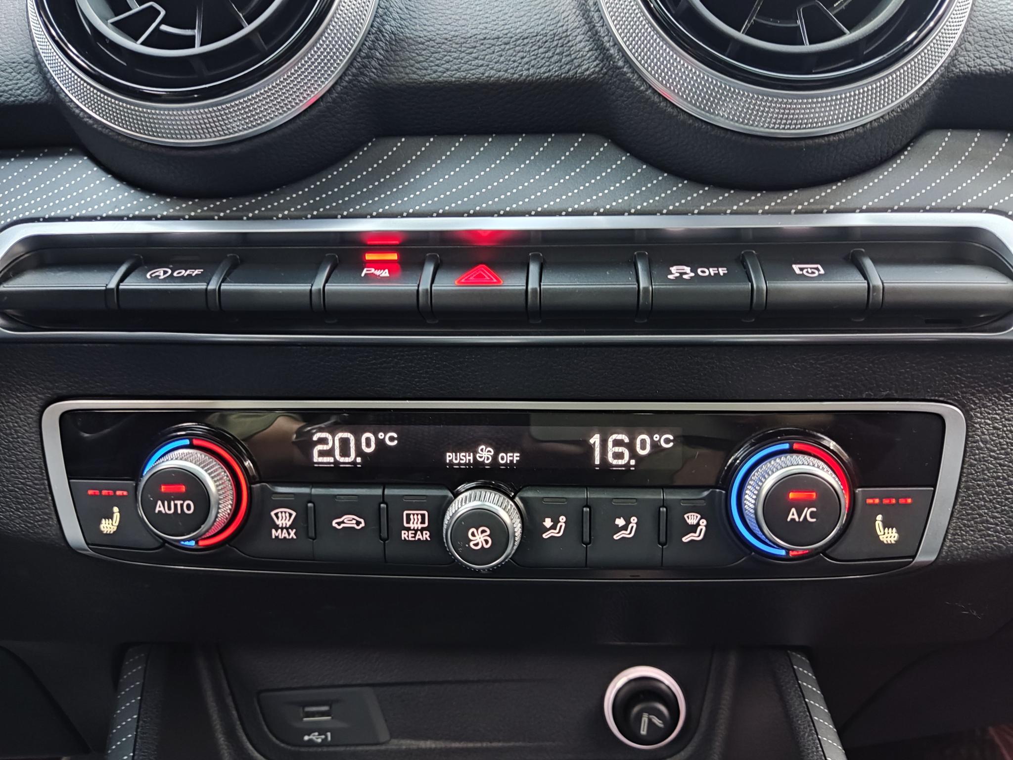 Audi Q2L 2022, фото 17
