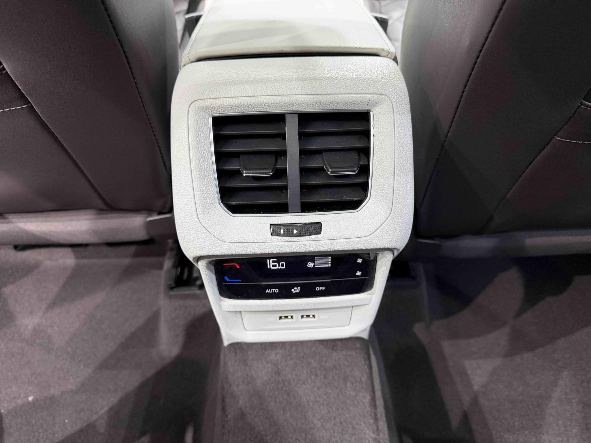 Volkswagen Tayron 2023, фото 14