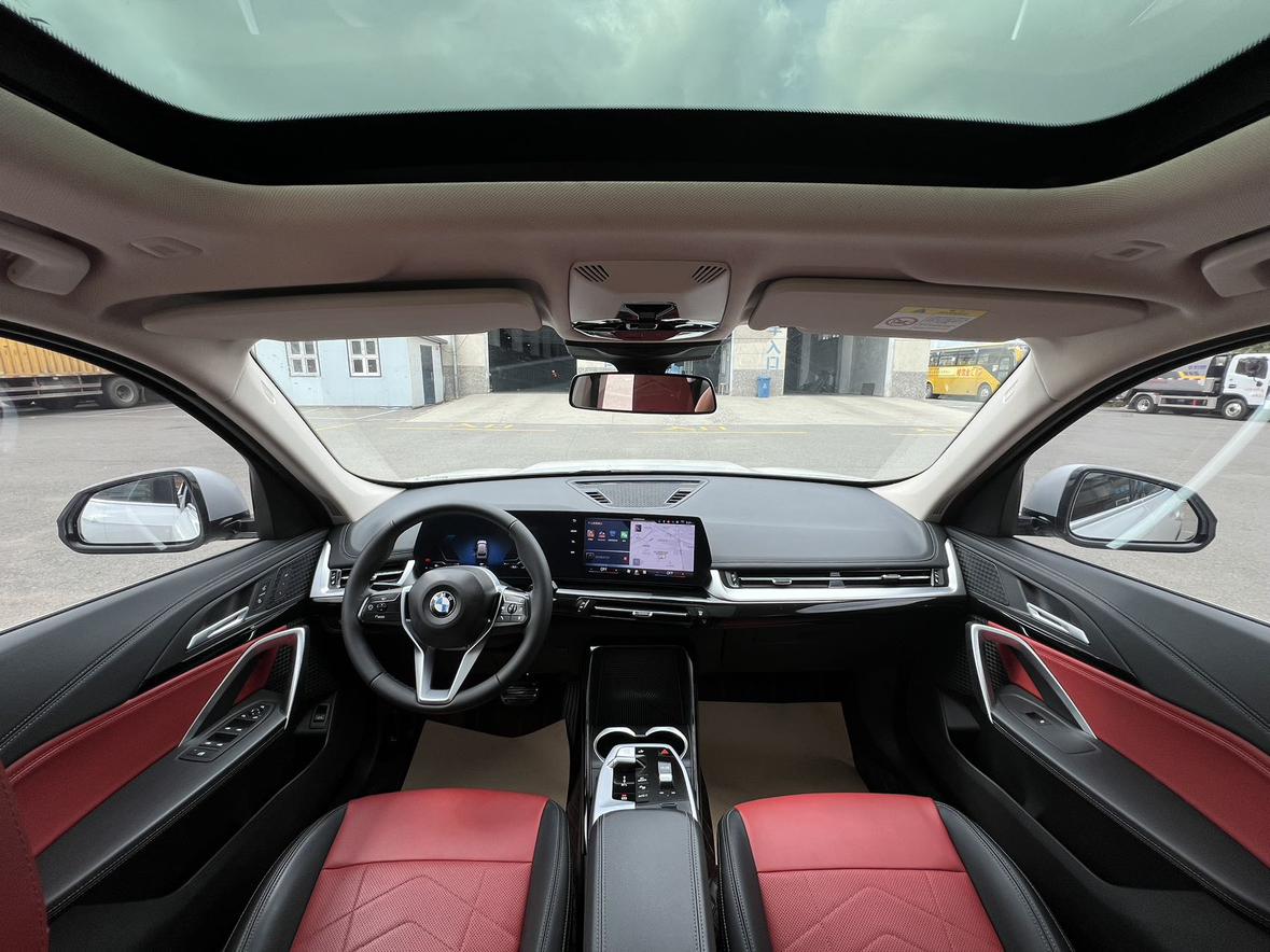 BMW X1 2023, фото 17