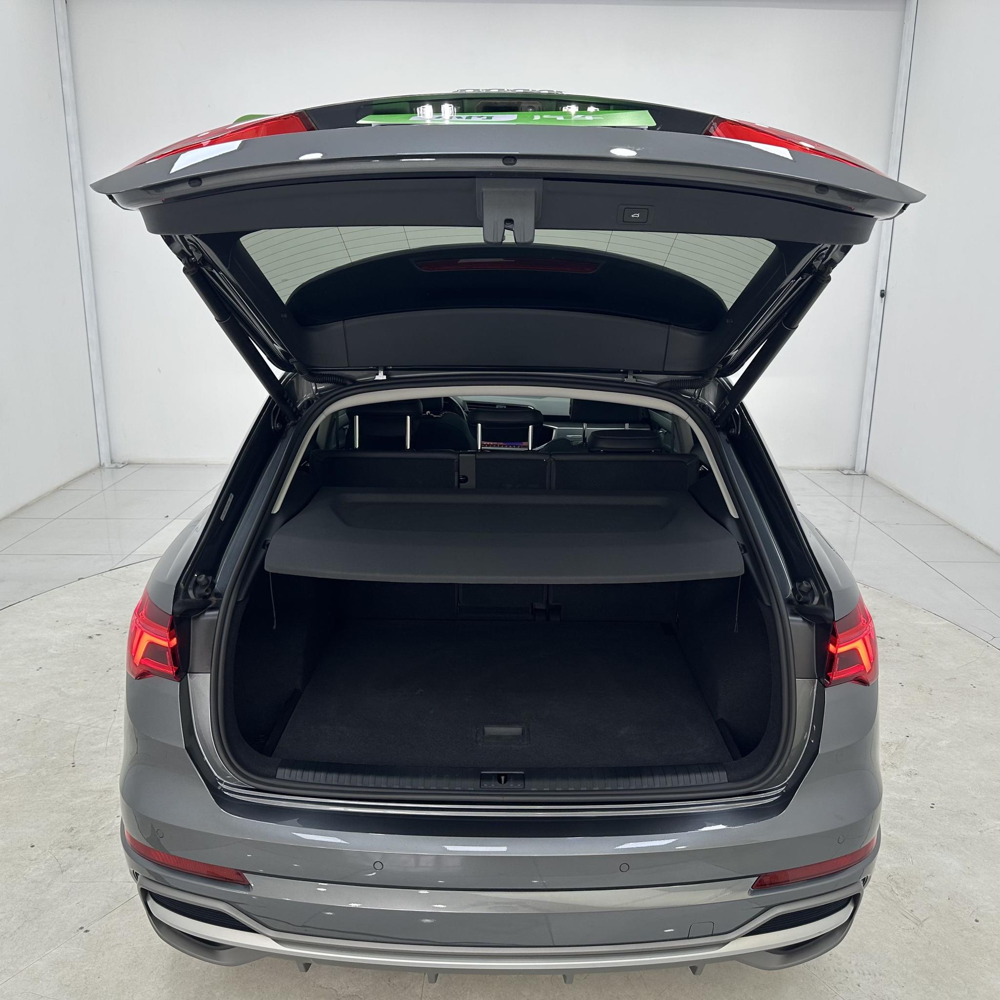 Audi Q3 2022, фото 16