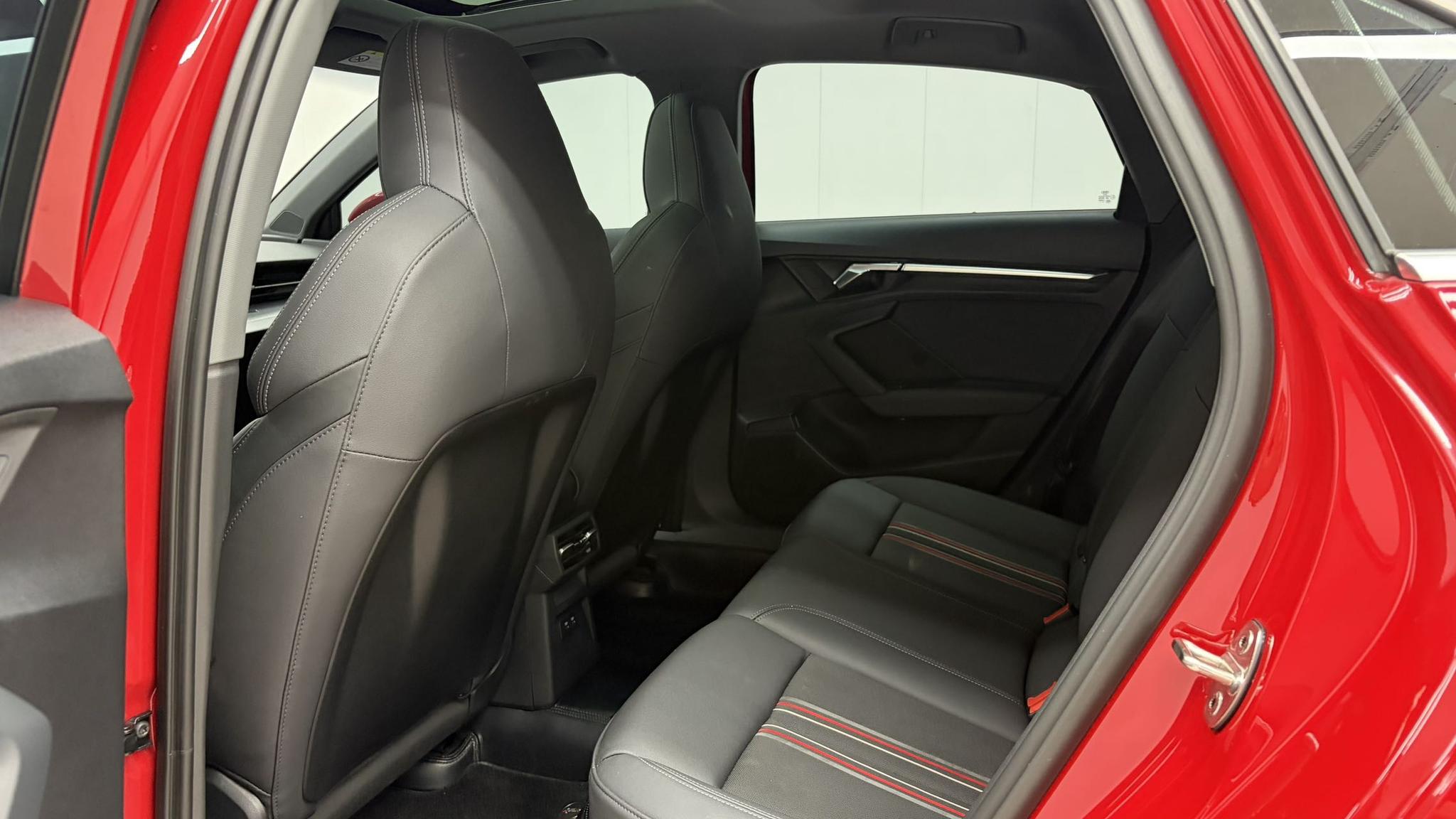 Audi A3 2022, фото 15