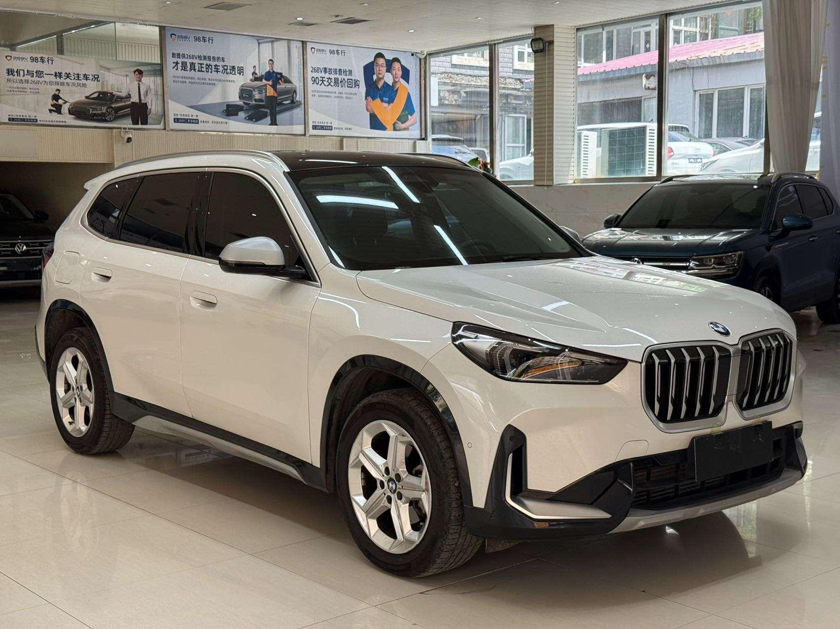 BMW X1 2023, фото 3