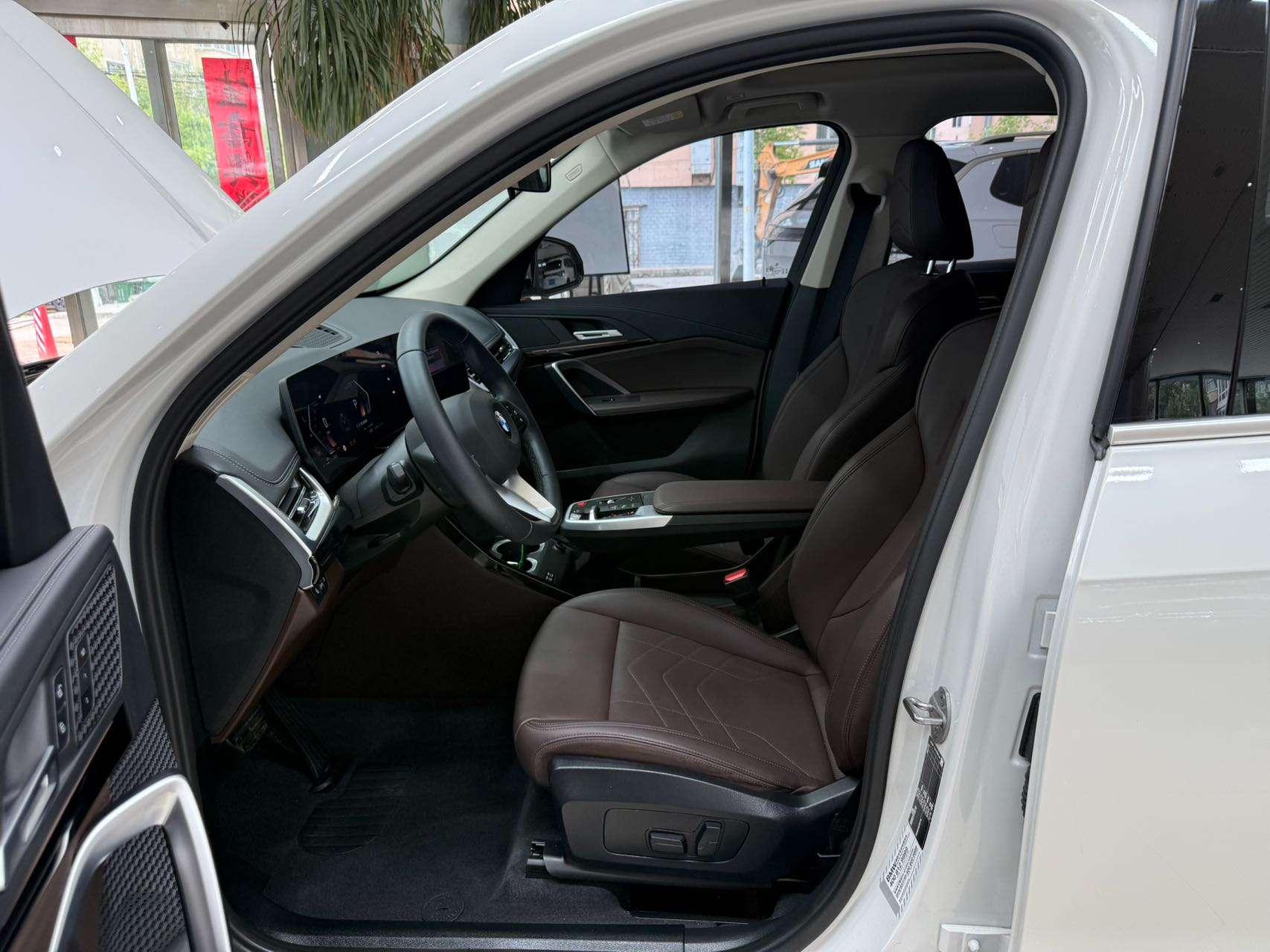 BMW X1 2023, фото 16