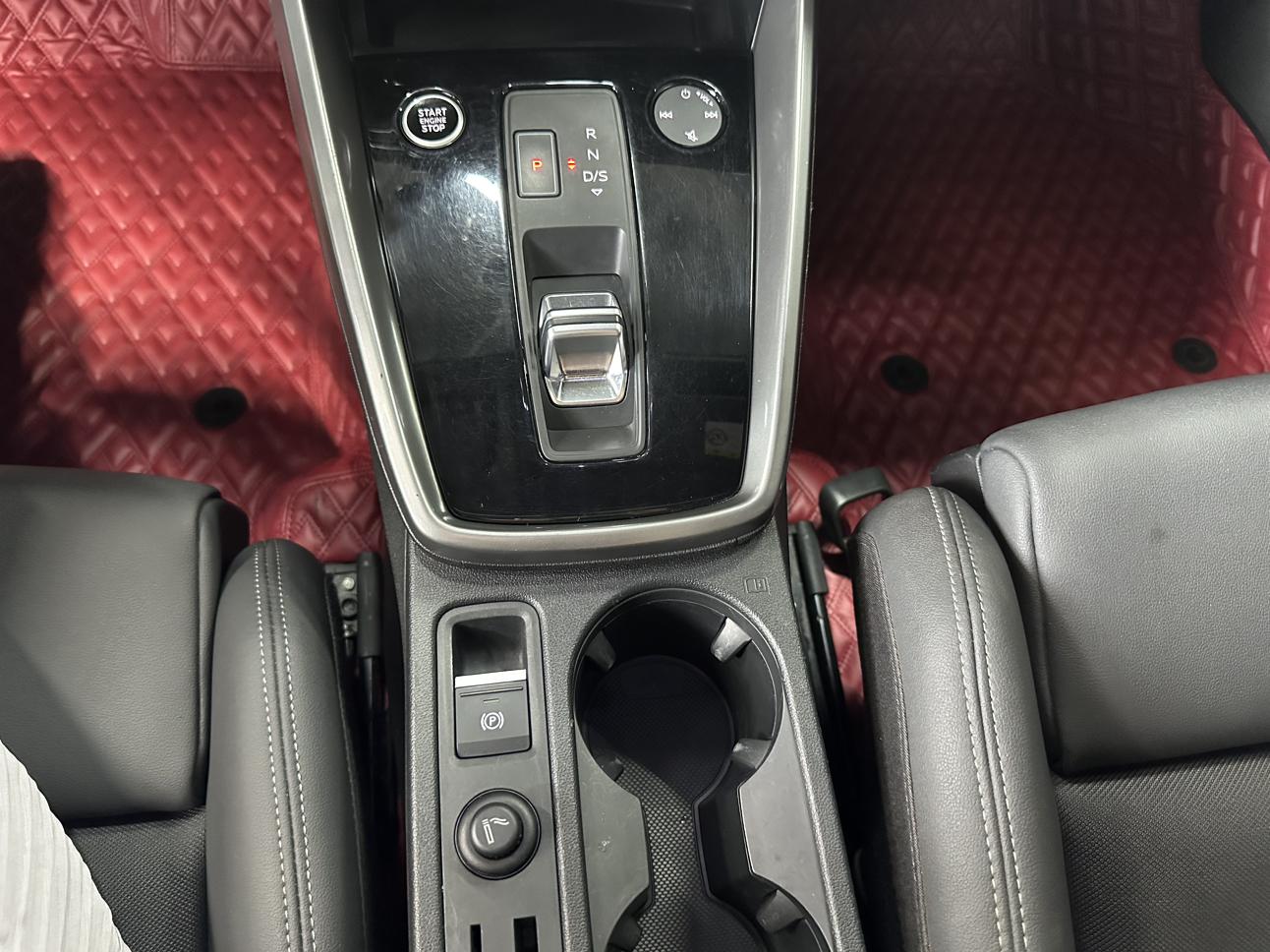Audi A3 2022, фото 12