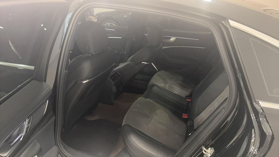Audi A6L 2024, фото 5