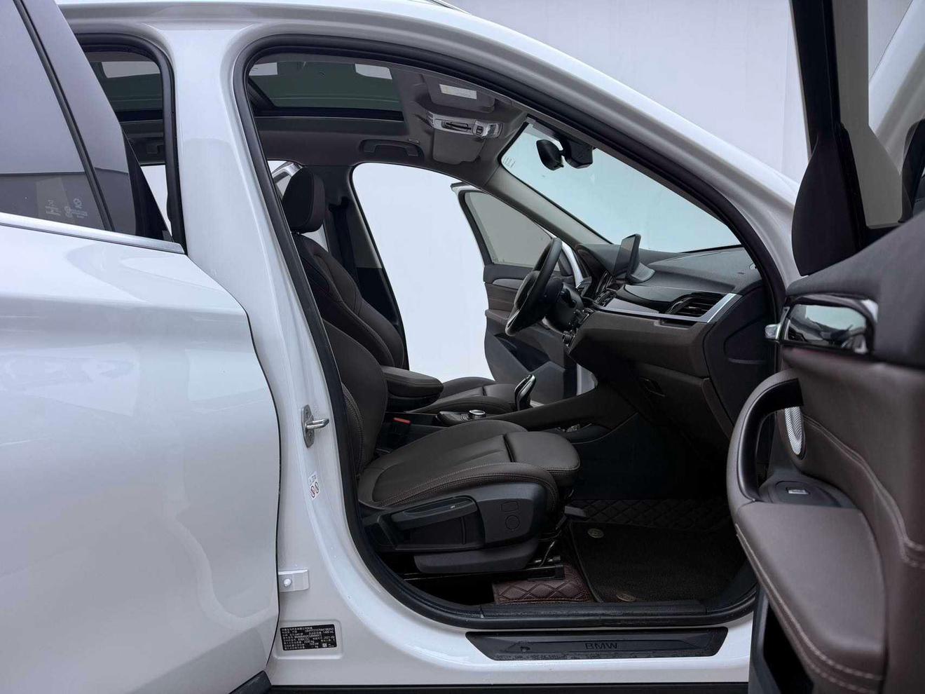 BMW X1 2021, фото 14