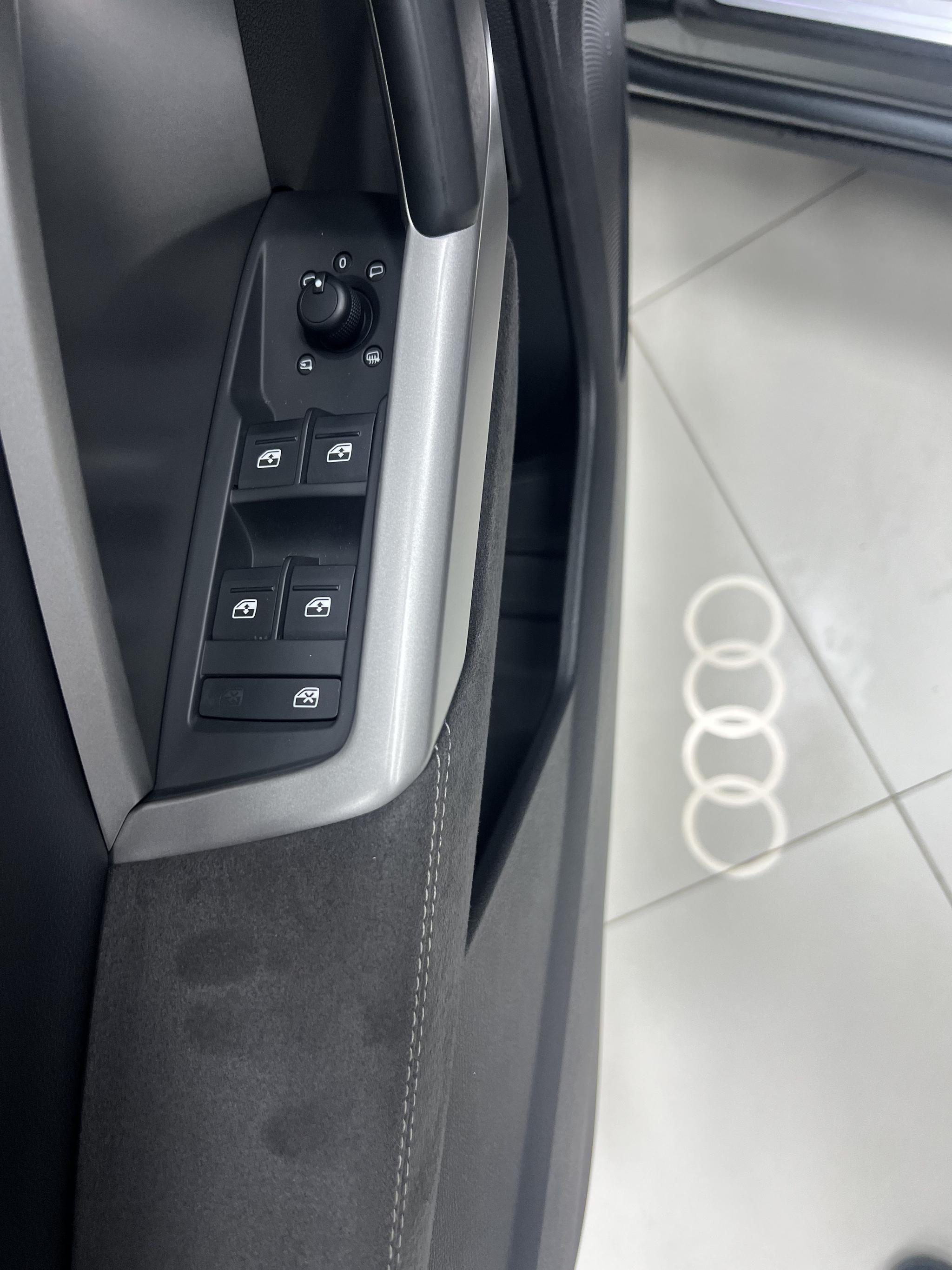 Audi Q3 2023, фото 9