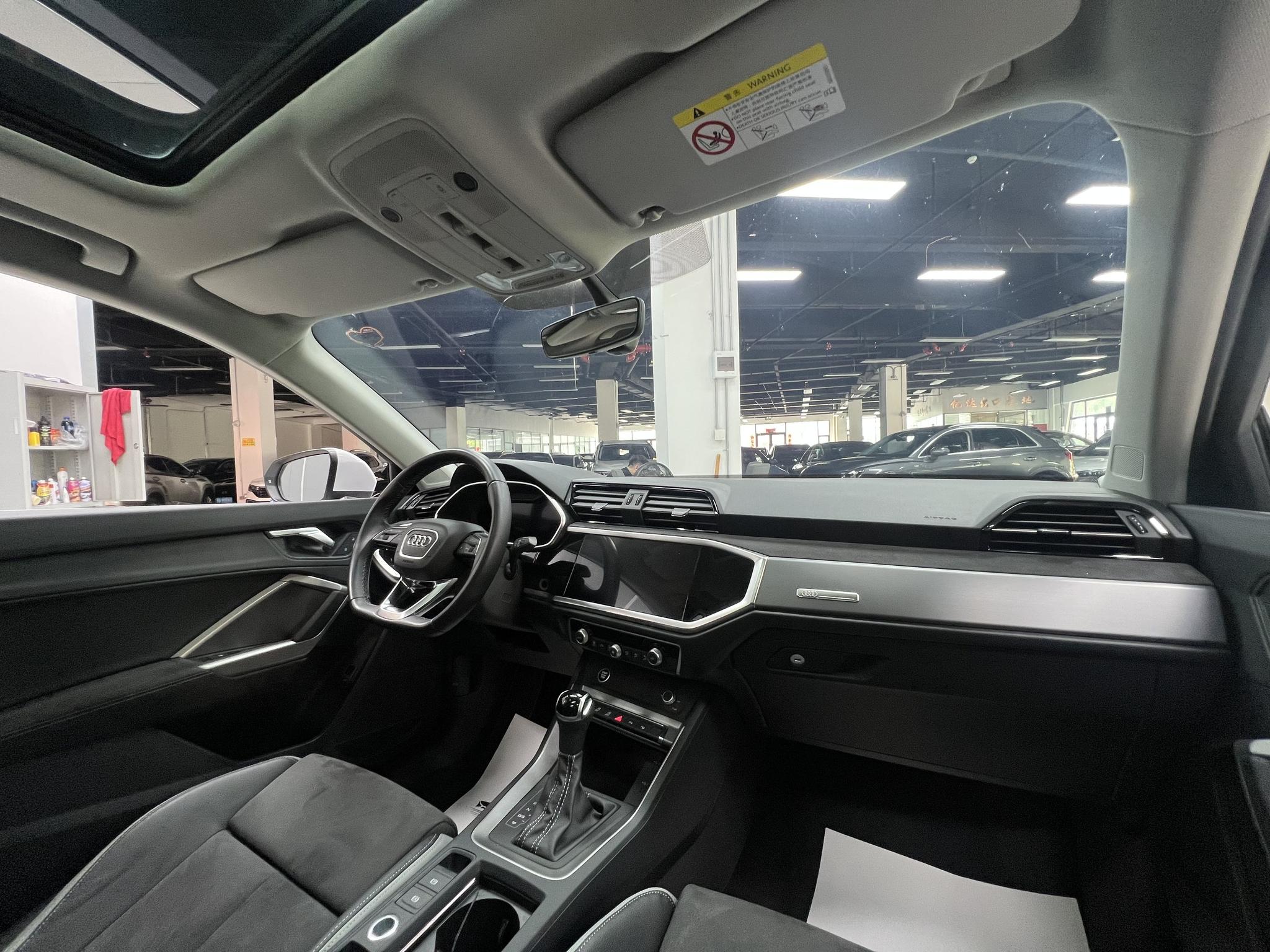 Audi Q3 2022, фото 16