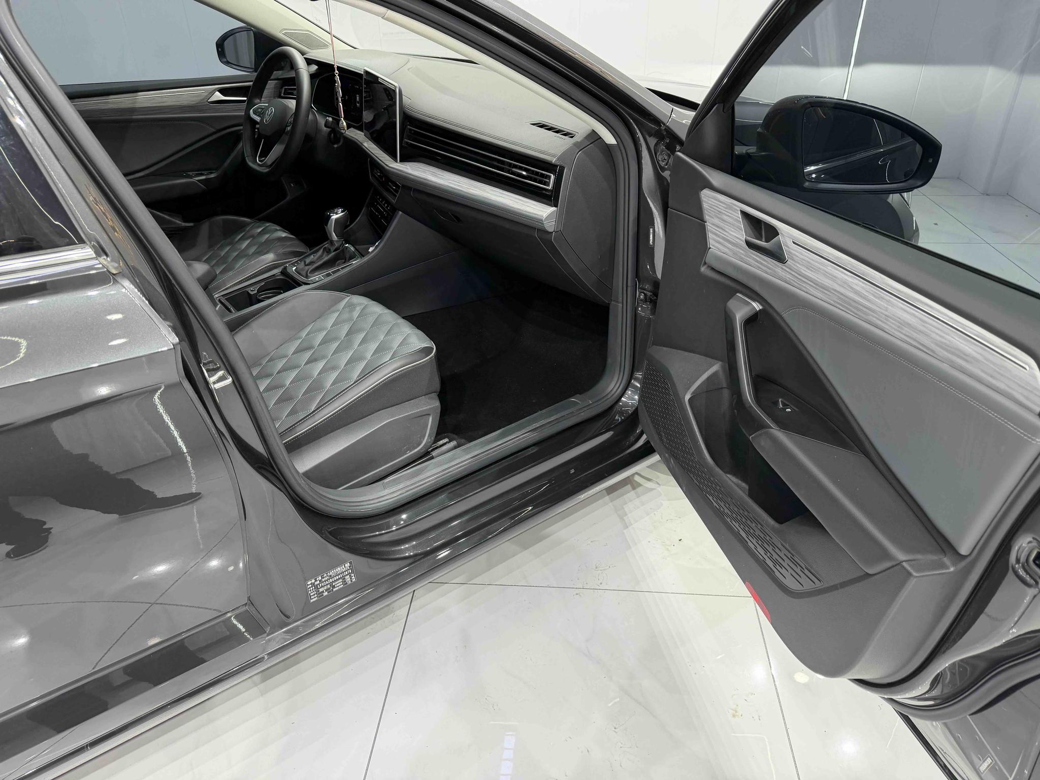 Volkswagen Jetta 2023, фото 15