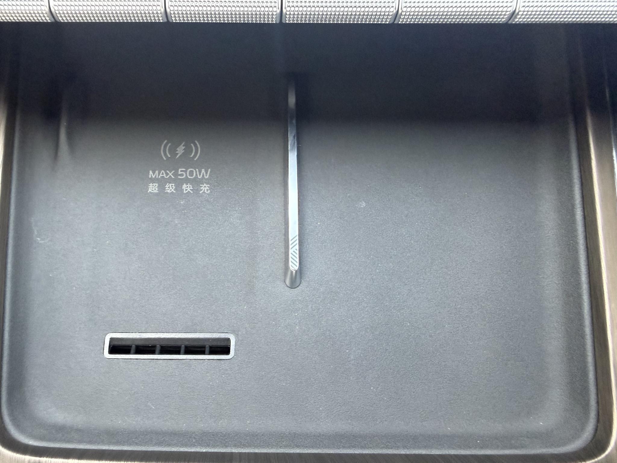 Geely Xingyue L 2026, фото 17