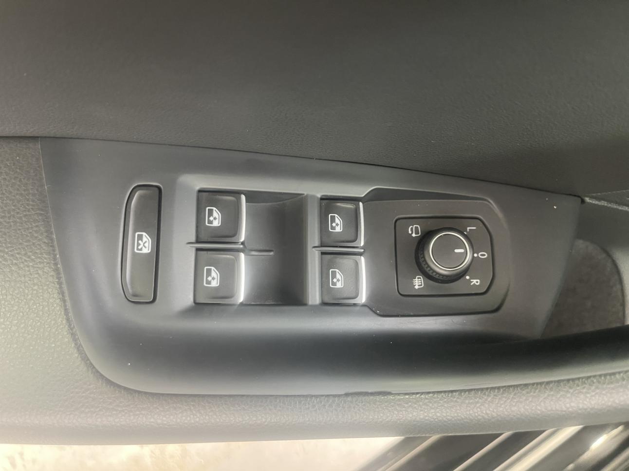 Volkswagen Passat 2021, фото 15
