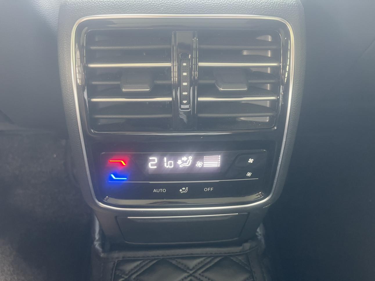 Volkswagen Passat 2021, фото 16