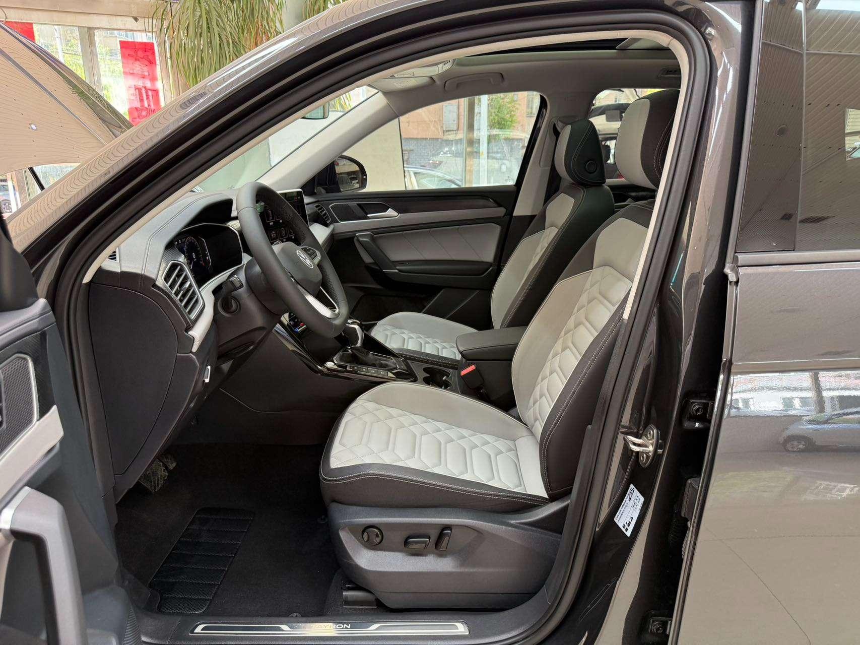 Volkswagen Tayron 2023, фото 16