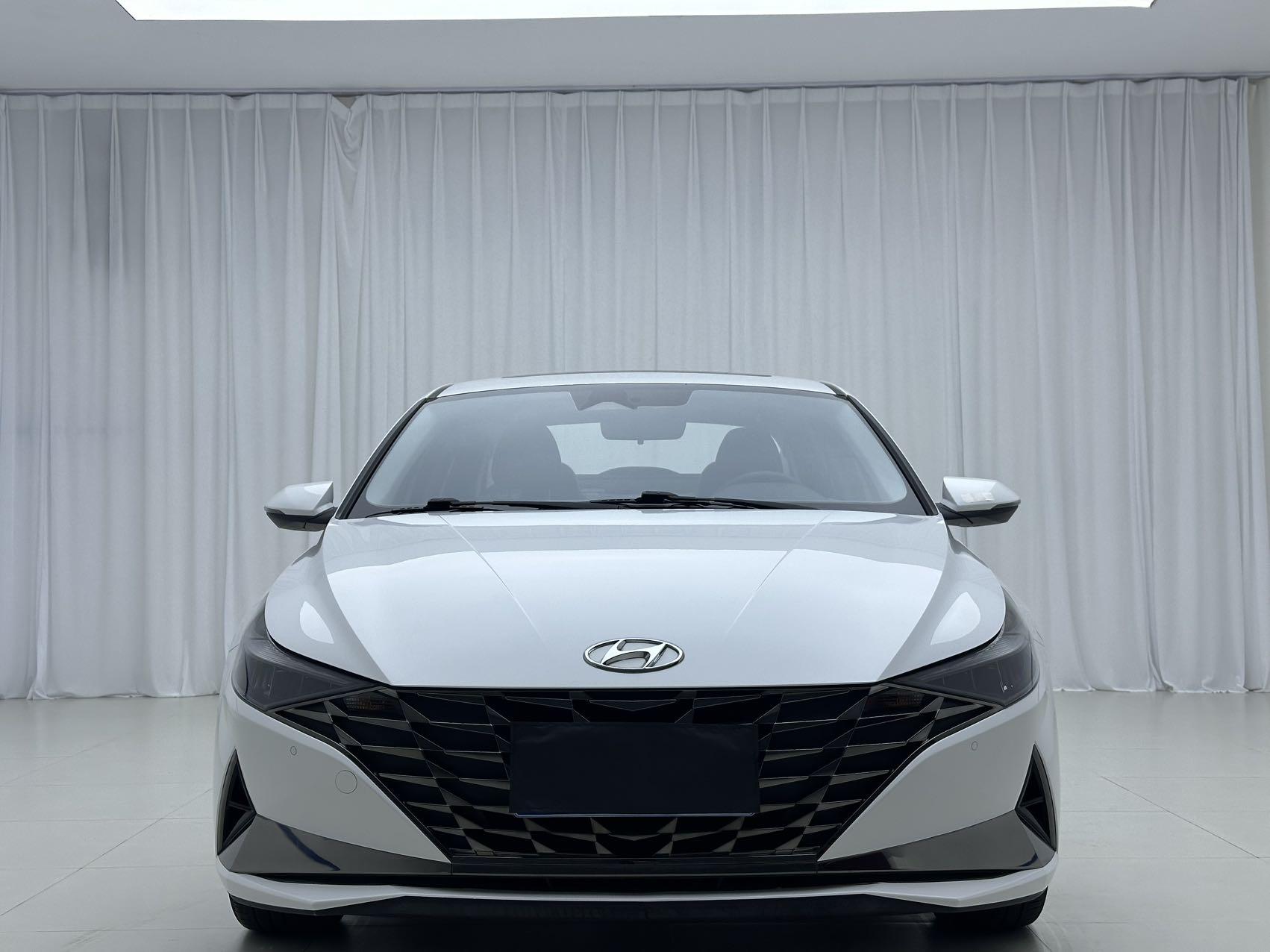 Hyundai Elantra 2021, фото 2