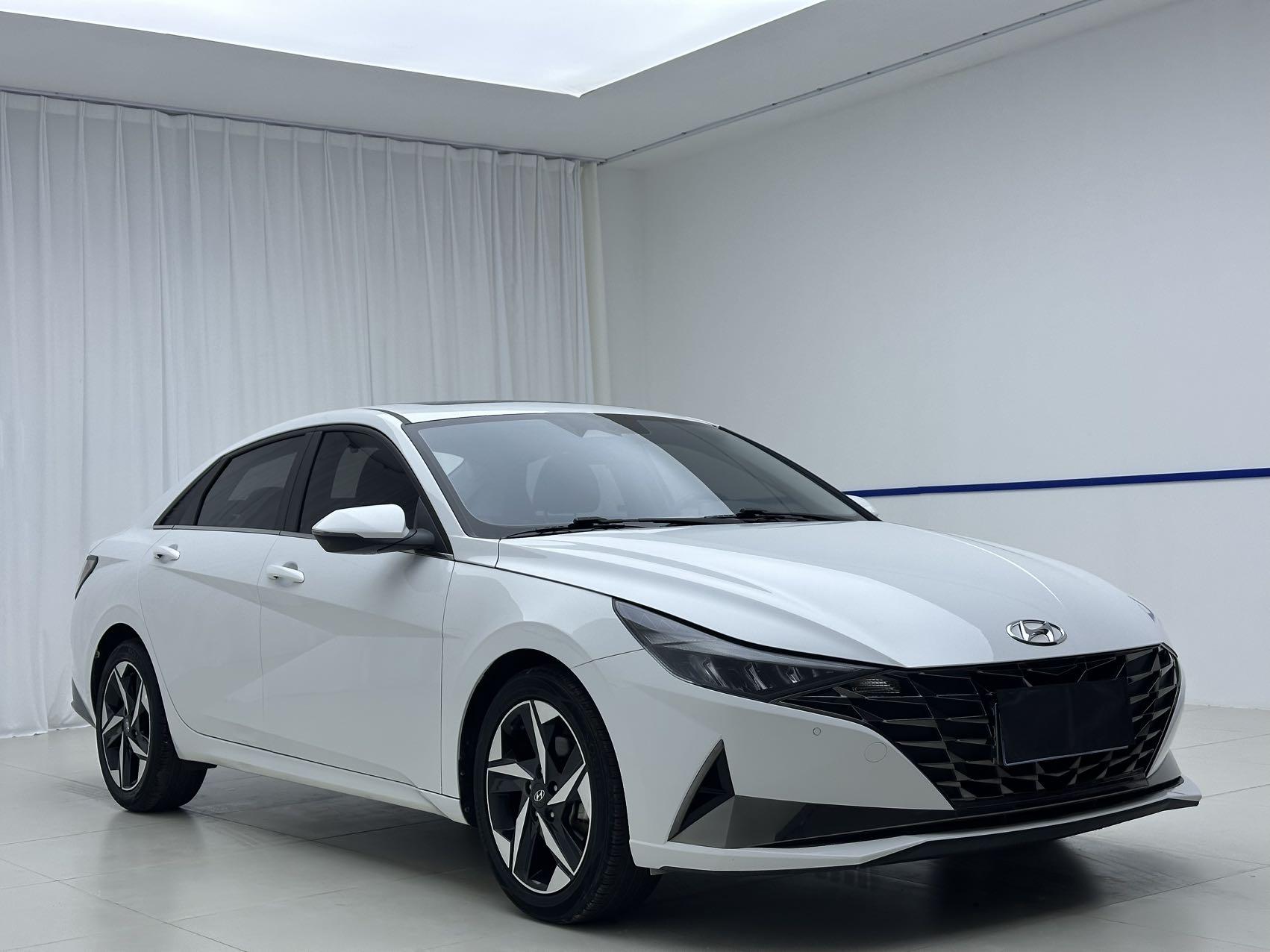 Hyundai Elantra 2021, фото 3