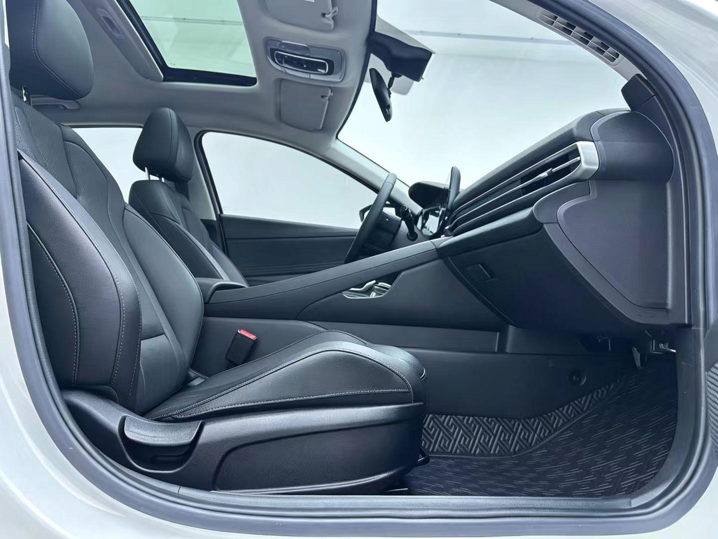 Hyundai Elantra 2021, фото 8