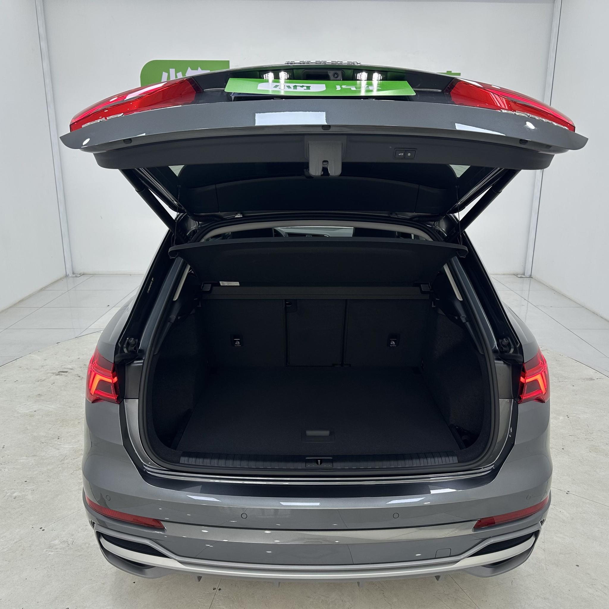 Audi Q3 2023, фото 16