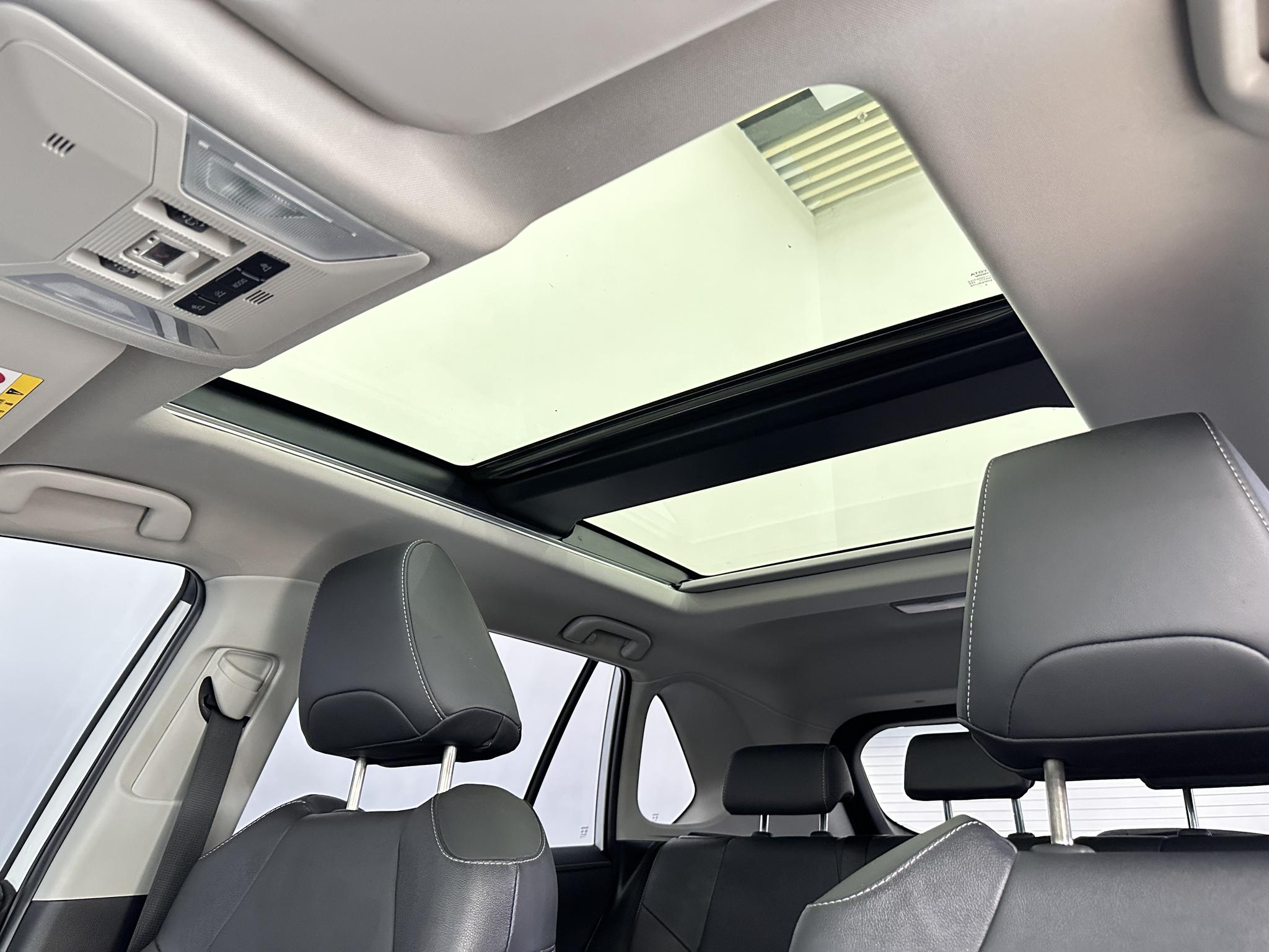 Toyota RAV4 2023, фото 14