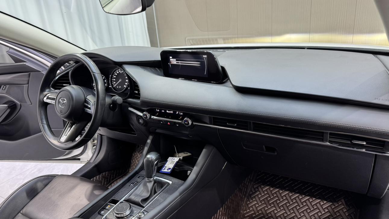 Mazda 3 2021, фото 16
