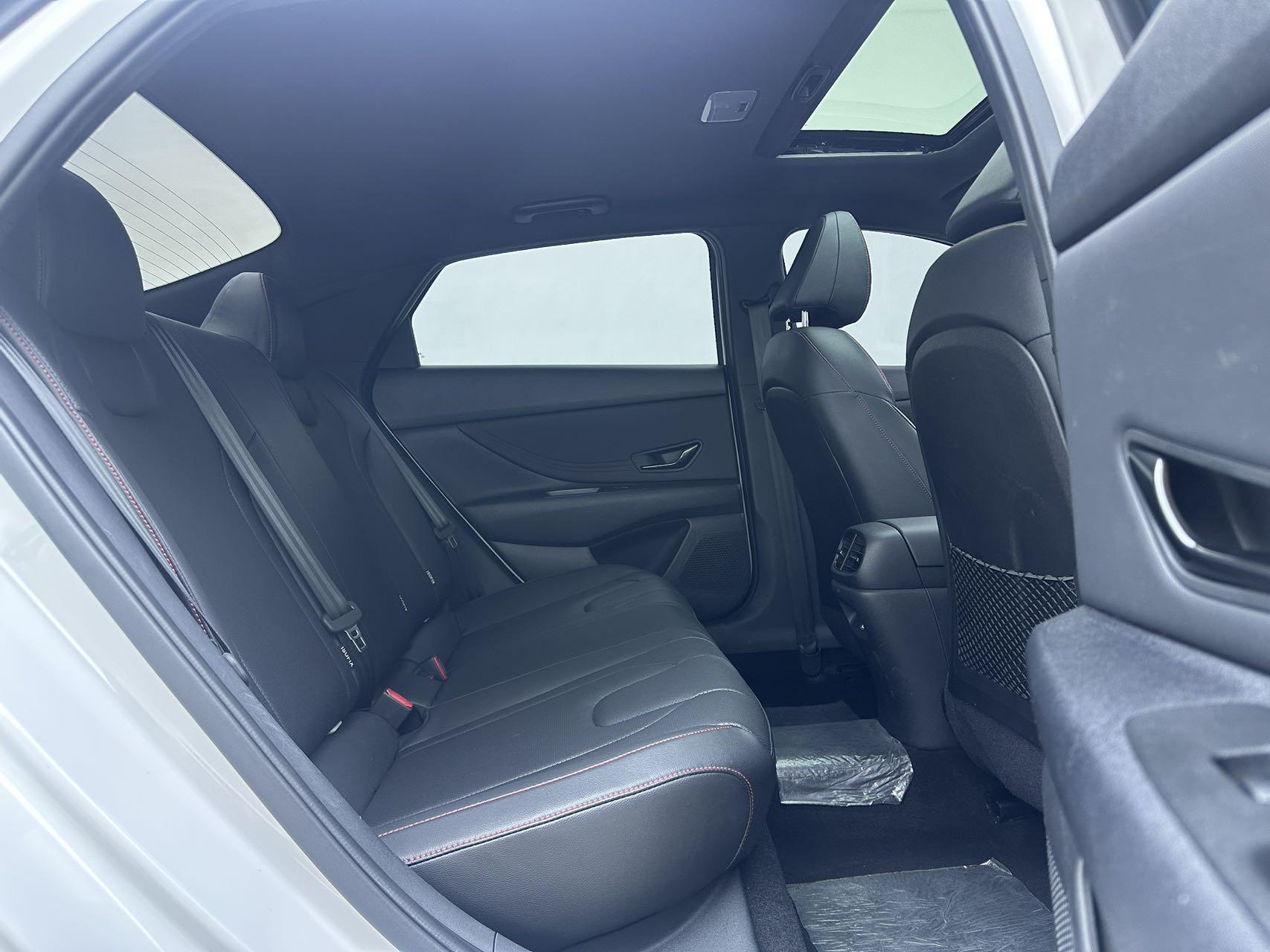 Hyundai Elantra 2022, фото 9