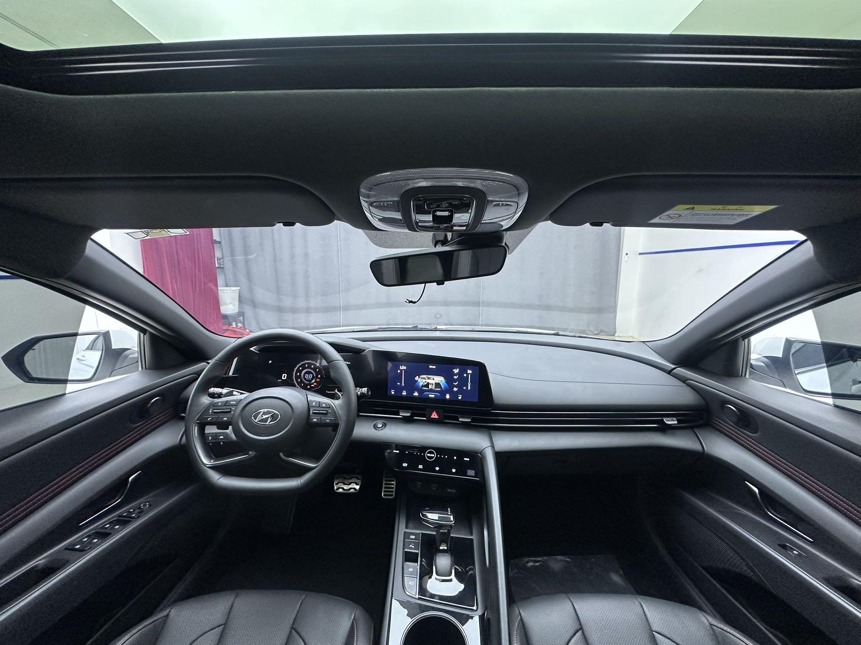 Hyundai Elantra 2022, фото 11