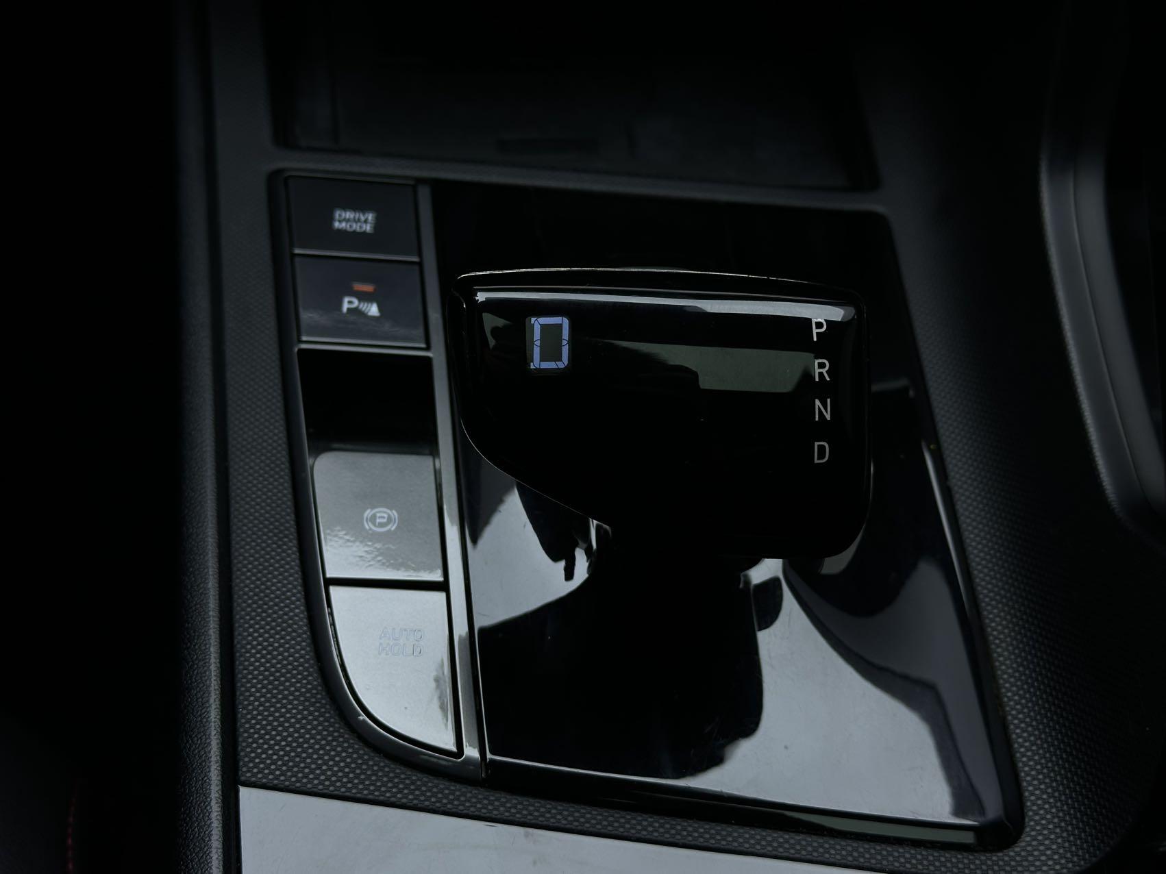 Hyundai Elantra 2022, фото 15