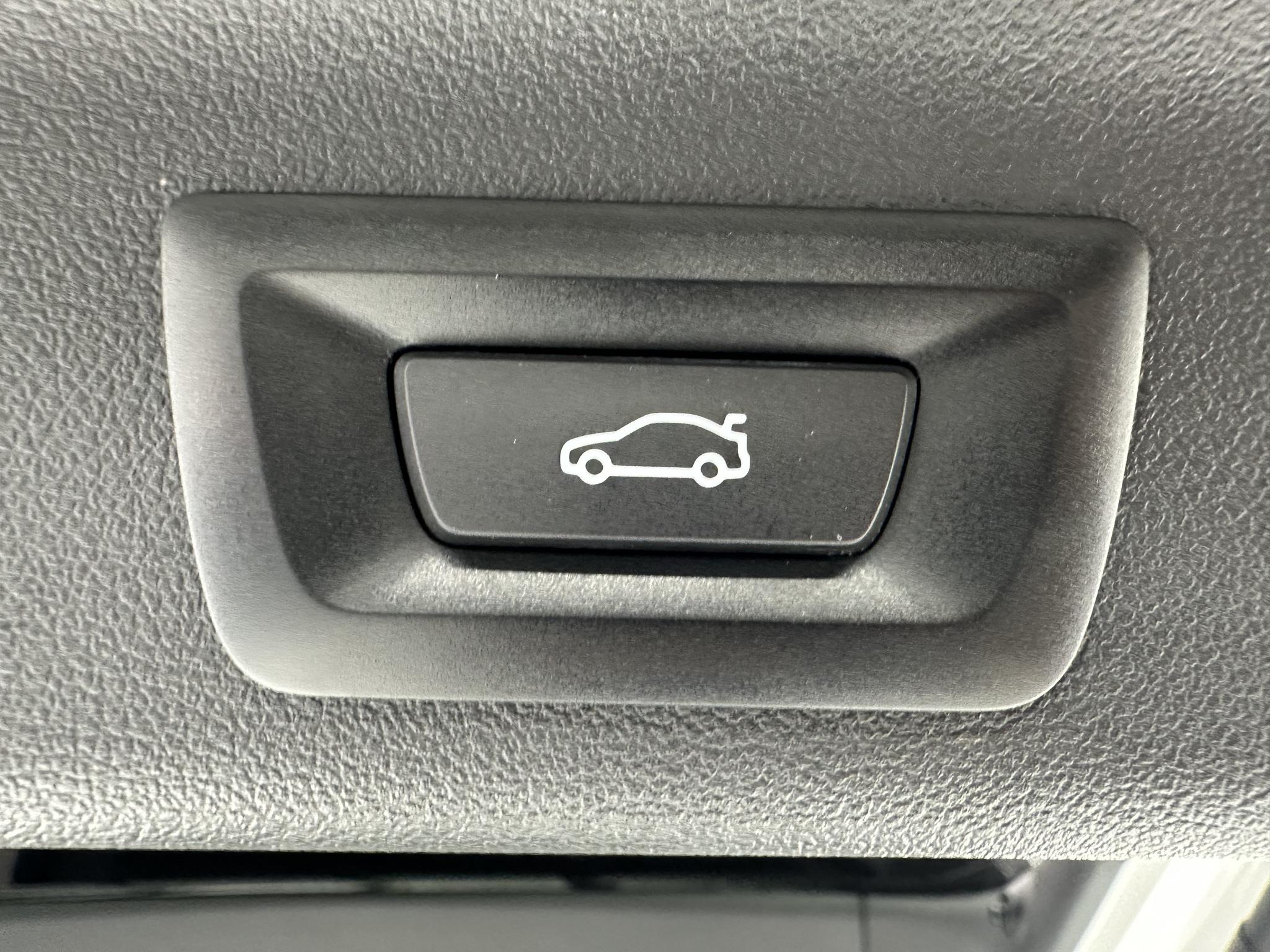 BMW X1 2023, фото 16