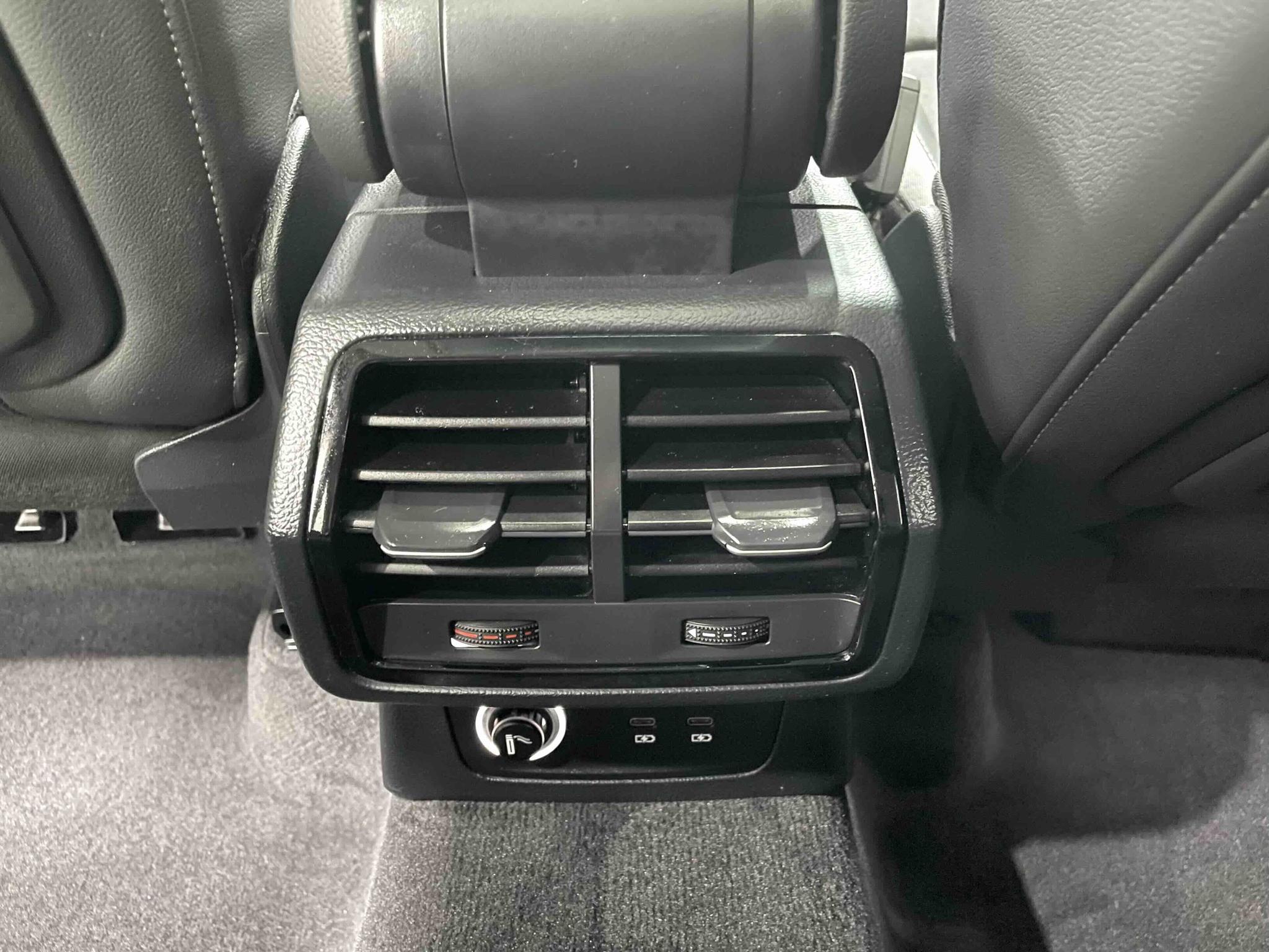 Audi Q3 2022, фото 14