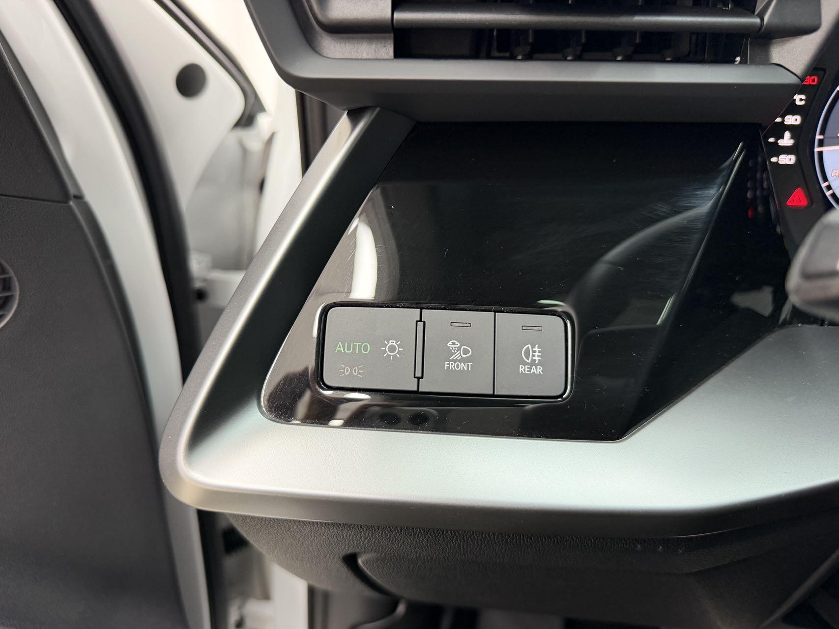 Audi A3 2023, фото 14