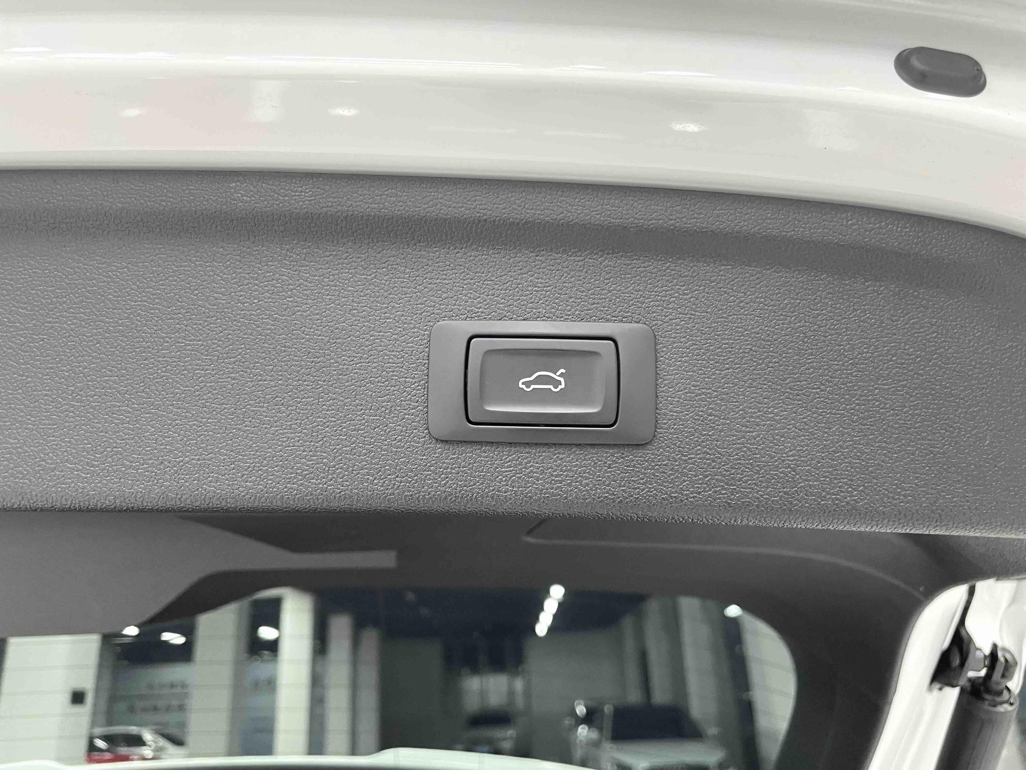 Audi A3 2022, фото 17