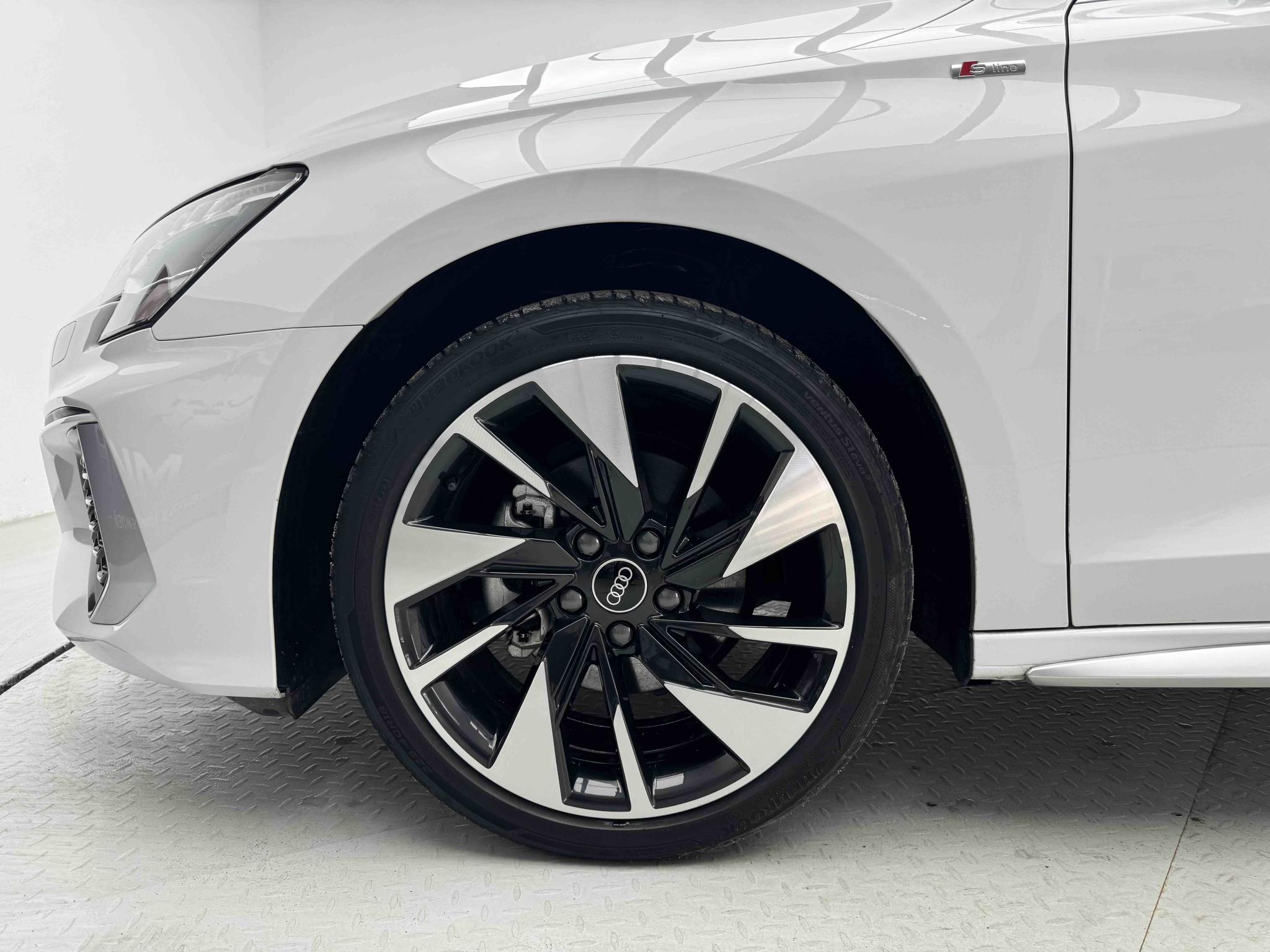 Audi A3 2023, фото 5