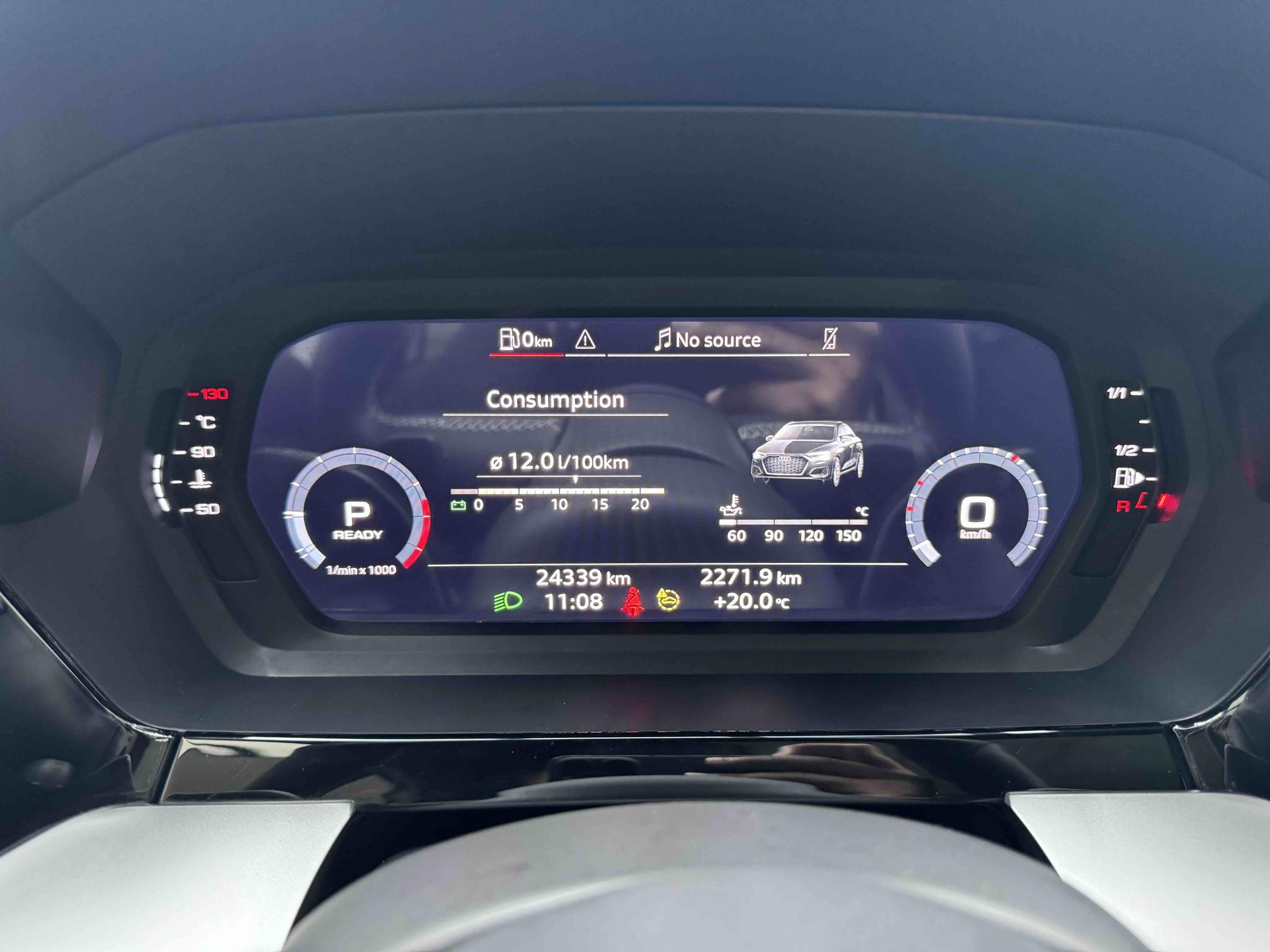Audi A3 2023, фото 7