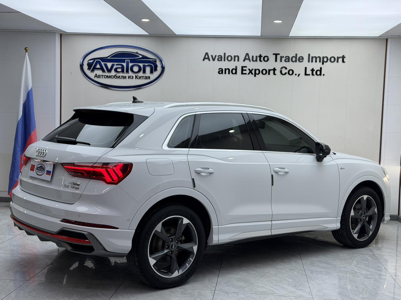 Audi Q3 2023, фото 4