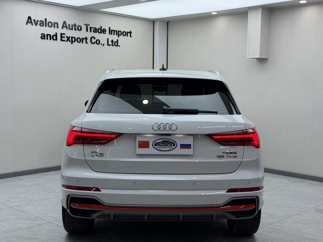 Audi Q3 2023, фото 5