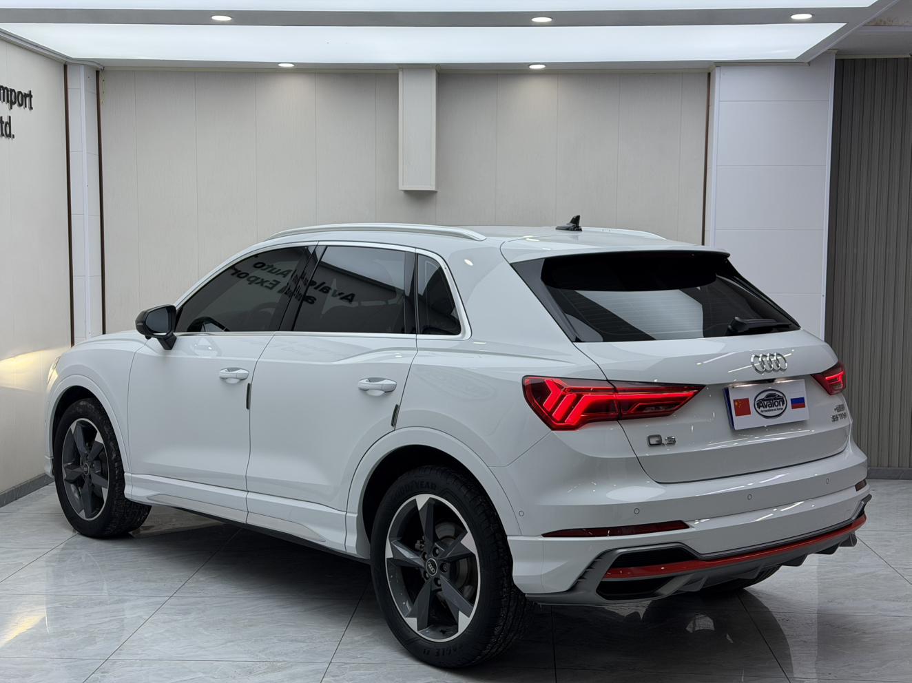 Audi Q3 2023, фото 6