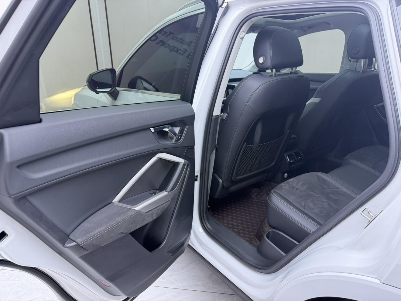 Audi Q3 2023, фото 15