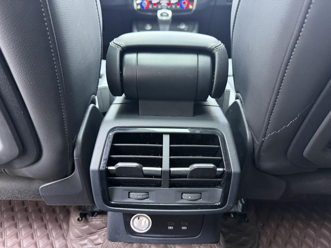 Audi Q3 2023, фото 16