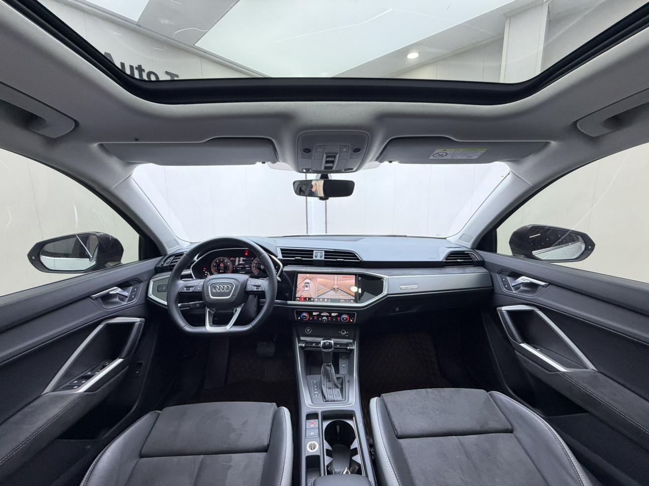 Audi Q3 2023, фото 17