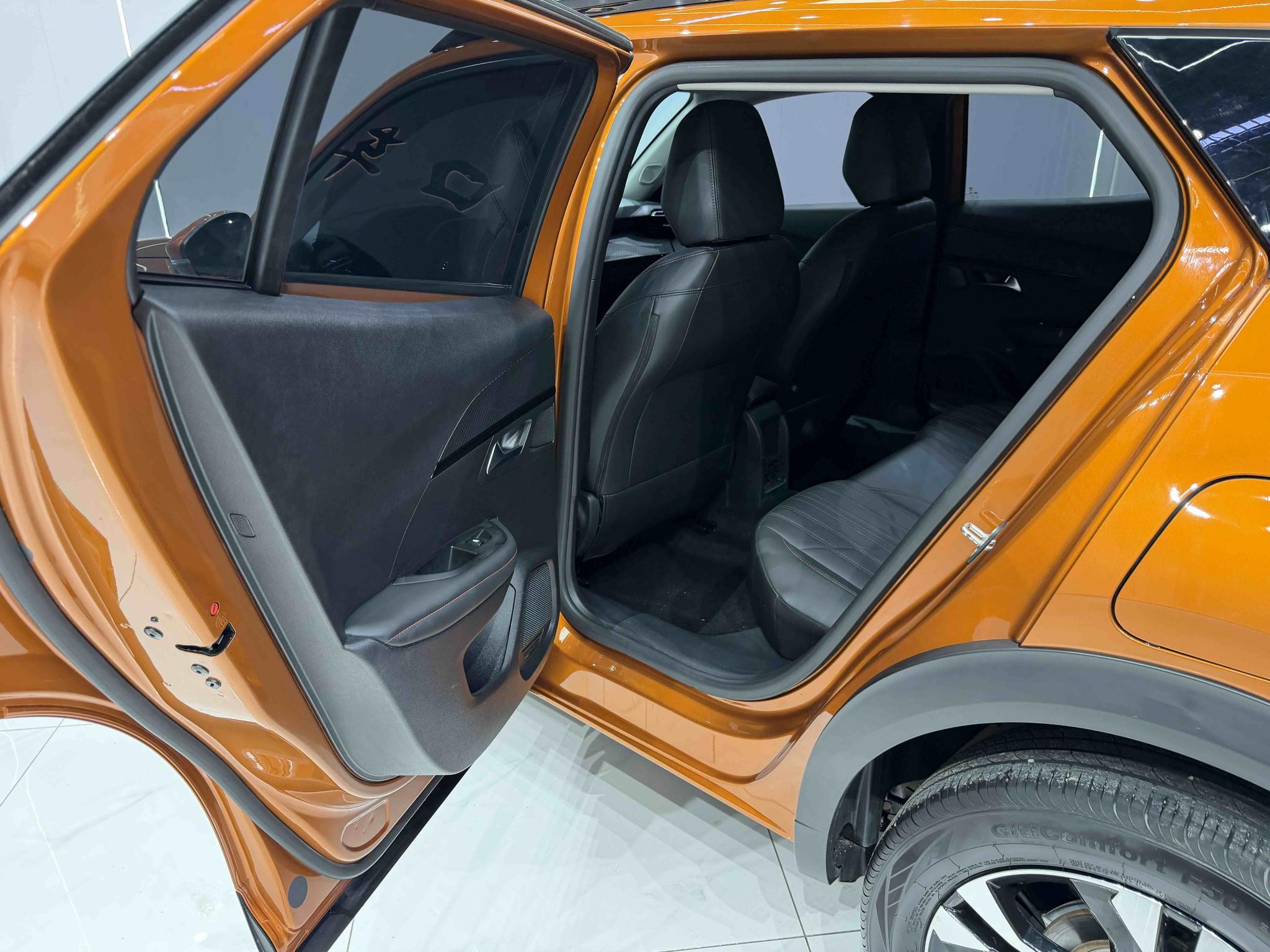 Peugeot 2008 2022, фото 13