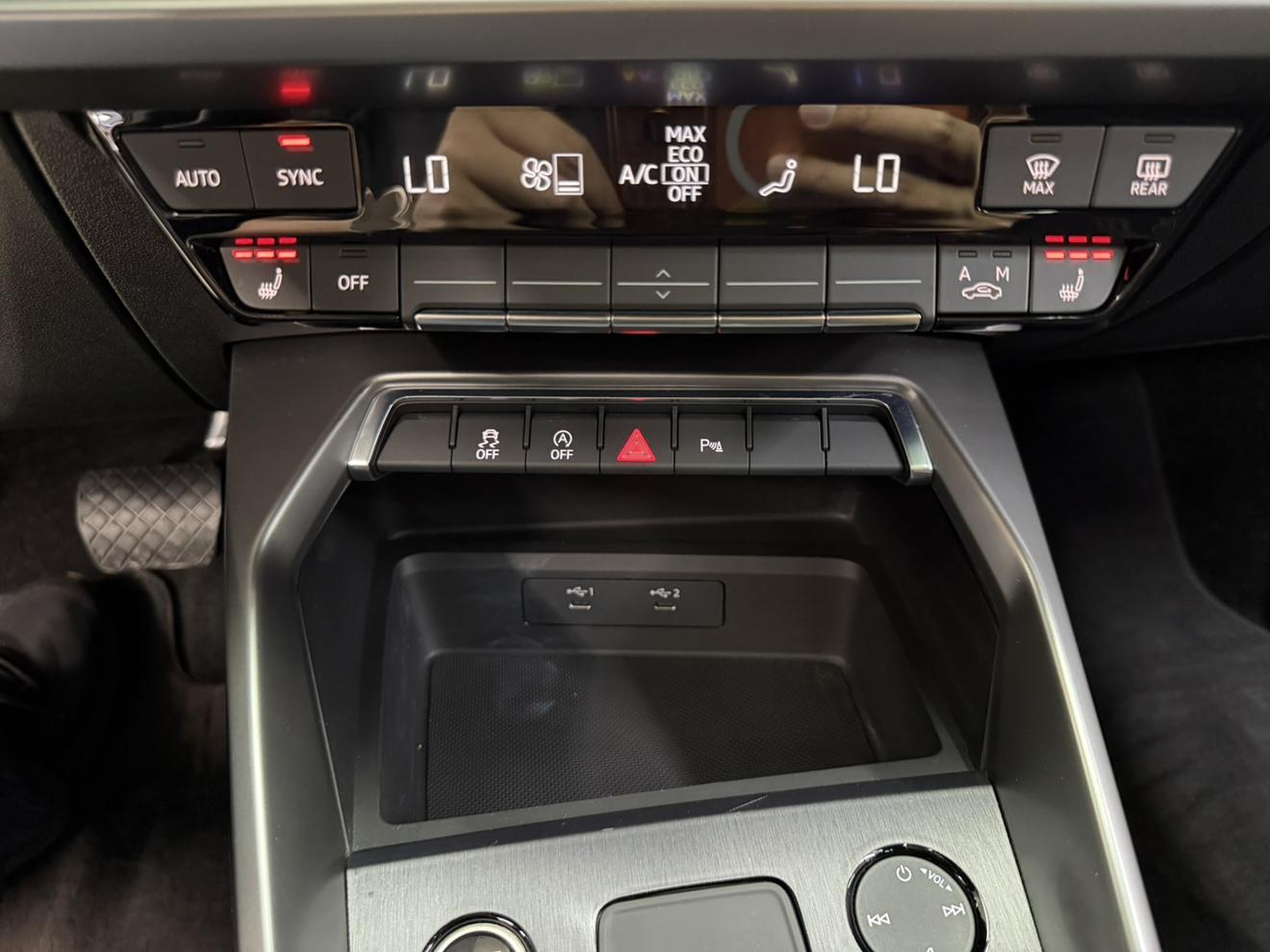 Audi A3 2022, фото 16