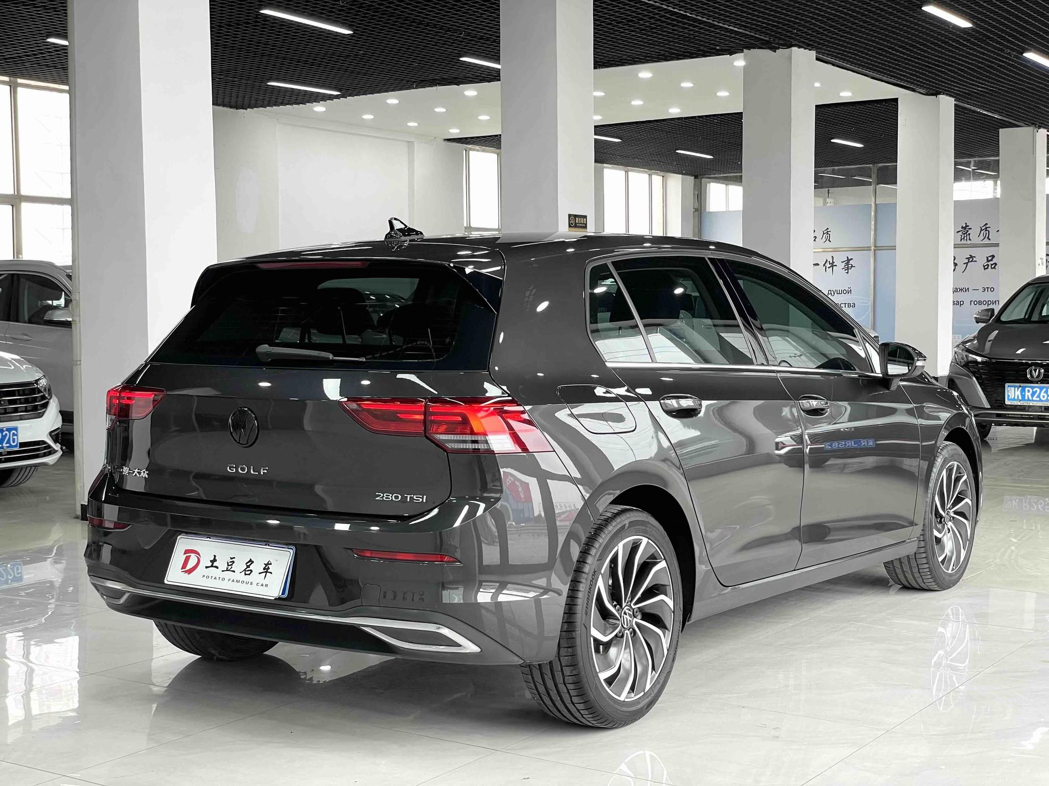 Volkswagen Golf 2023, фото 10