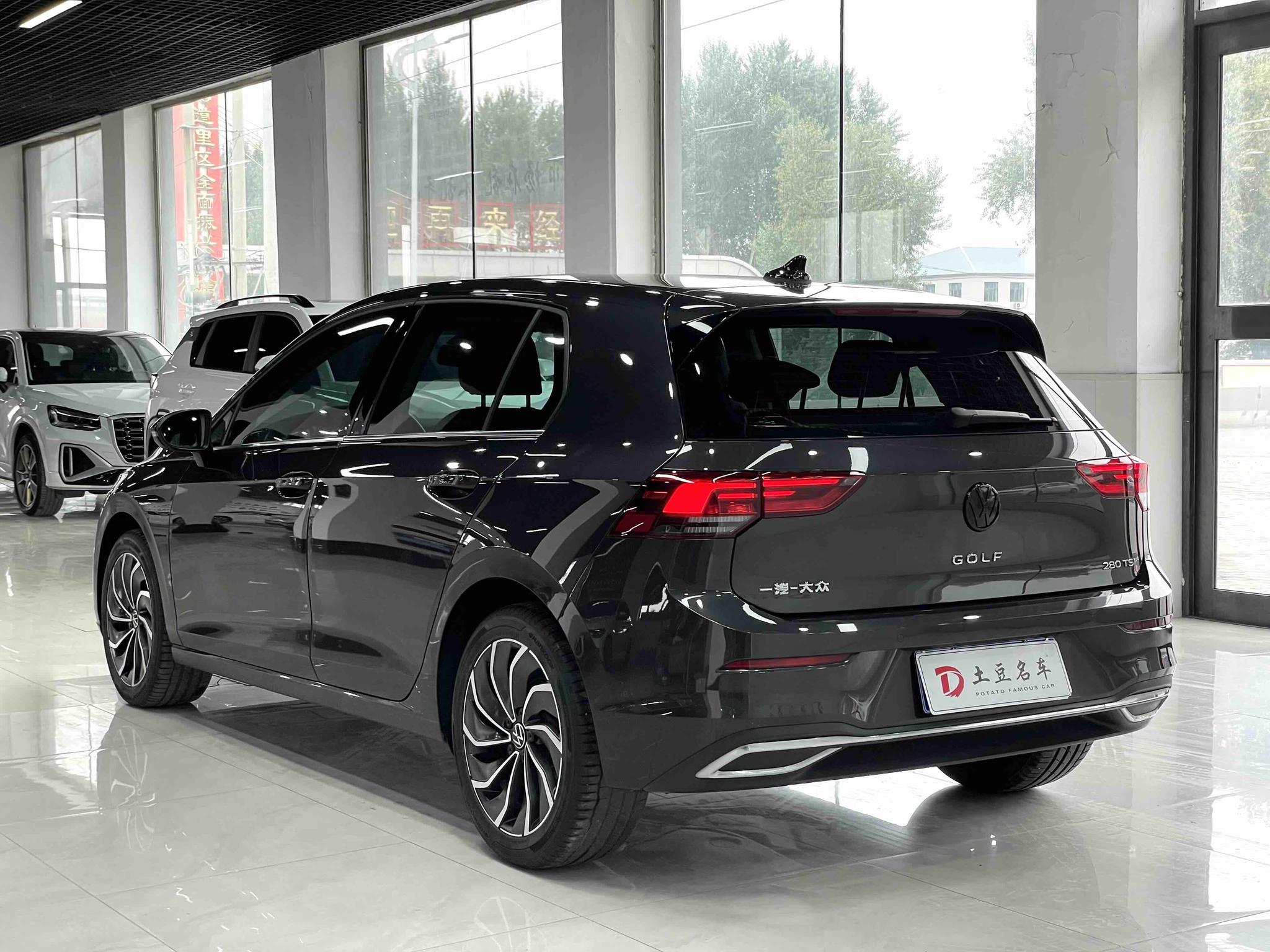 Volkswagen Golf 2023, фото 12