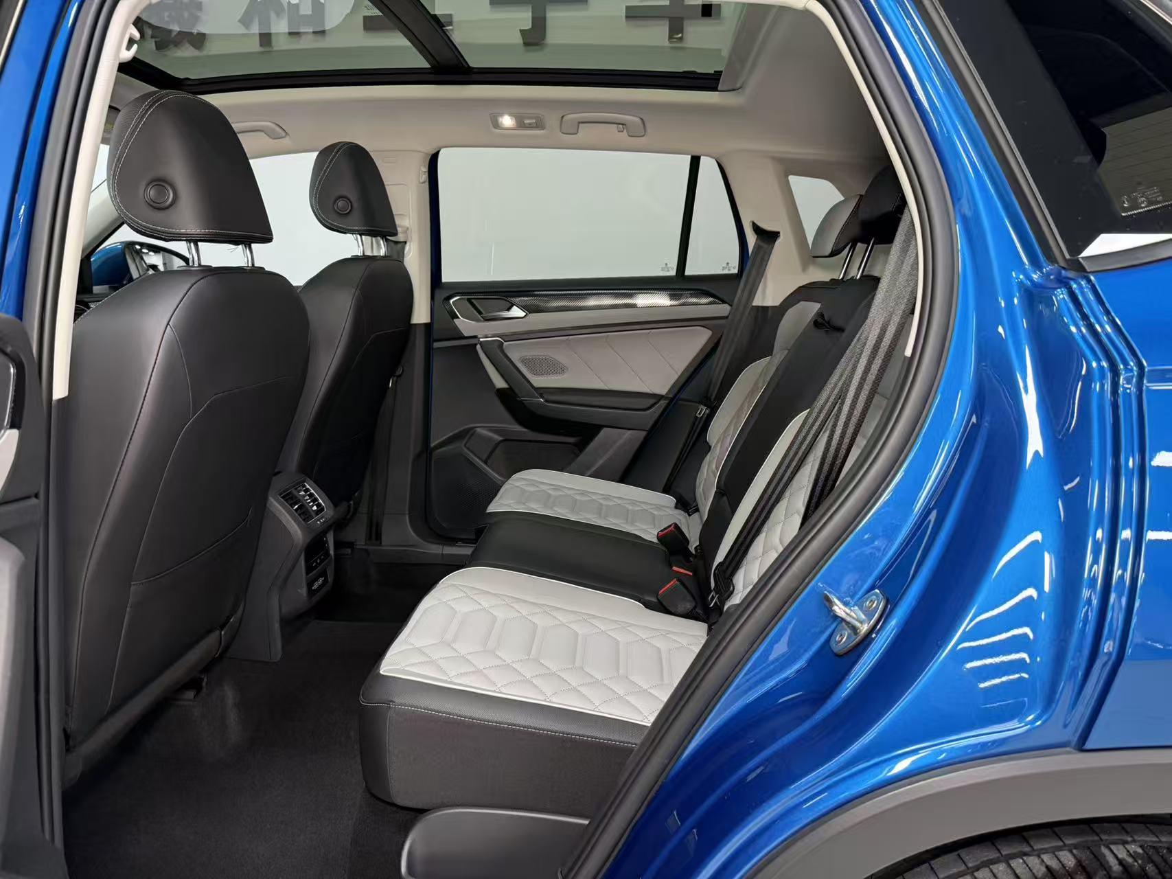 Volkswagen Tayron 2023, фото 15