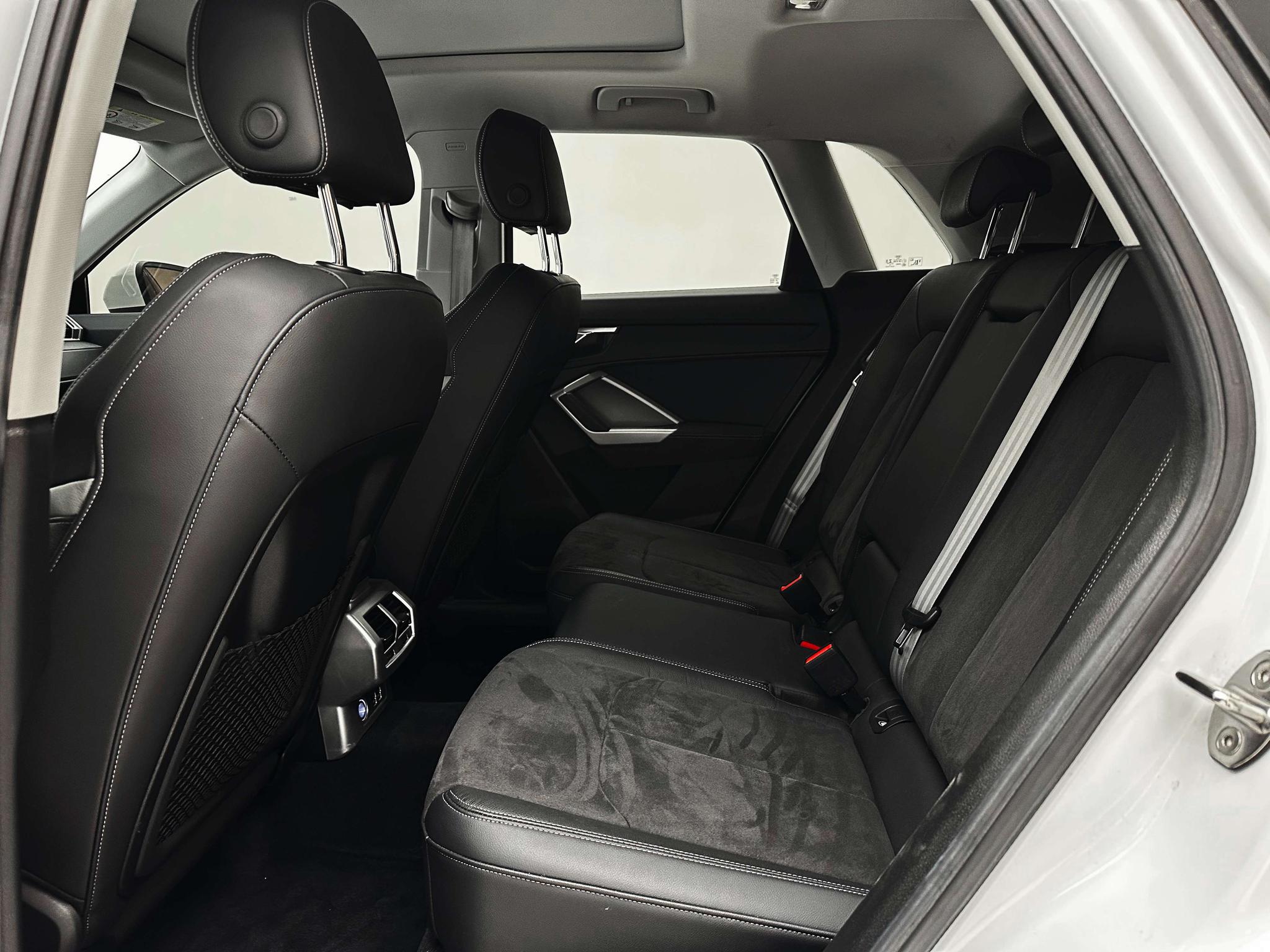 Audi Q3 2022, фото 15