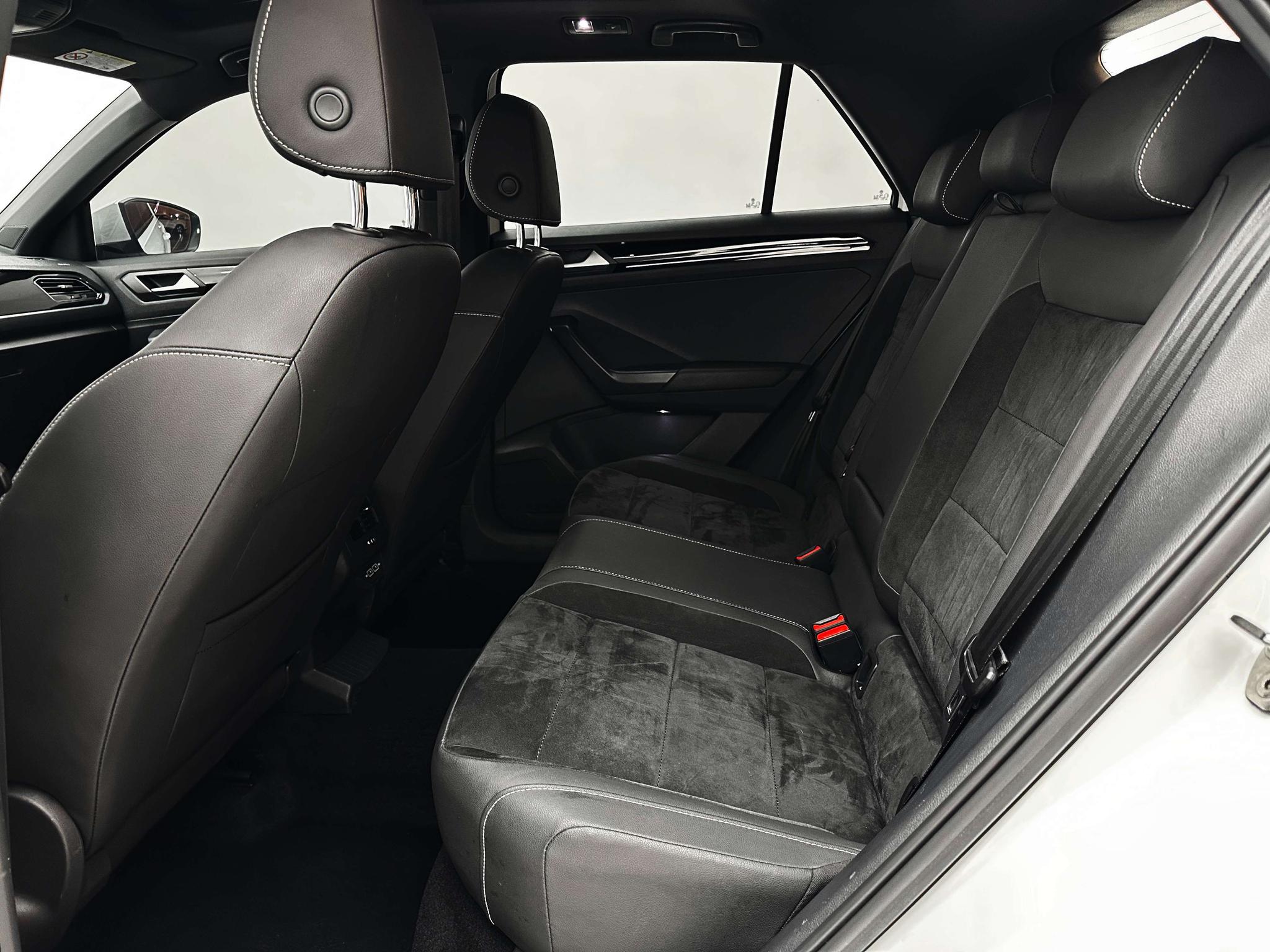 Volkswagen T-Roc 2021, фото 14